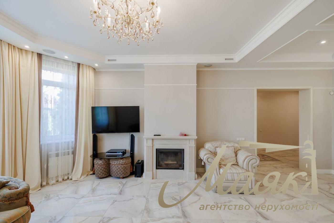 Аренда 2-х этажного дома 240м2, Голосеевский район, Чапаевка.