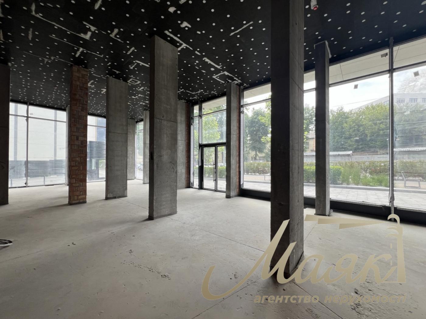 Аренда фасадного помещения 113,3м2 , ЖК UNIT HOME.