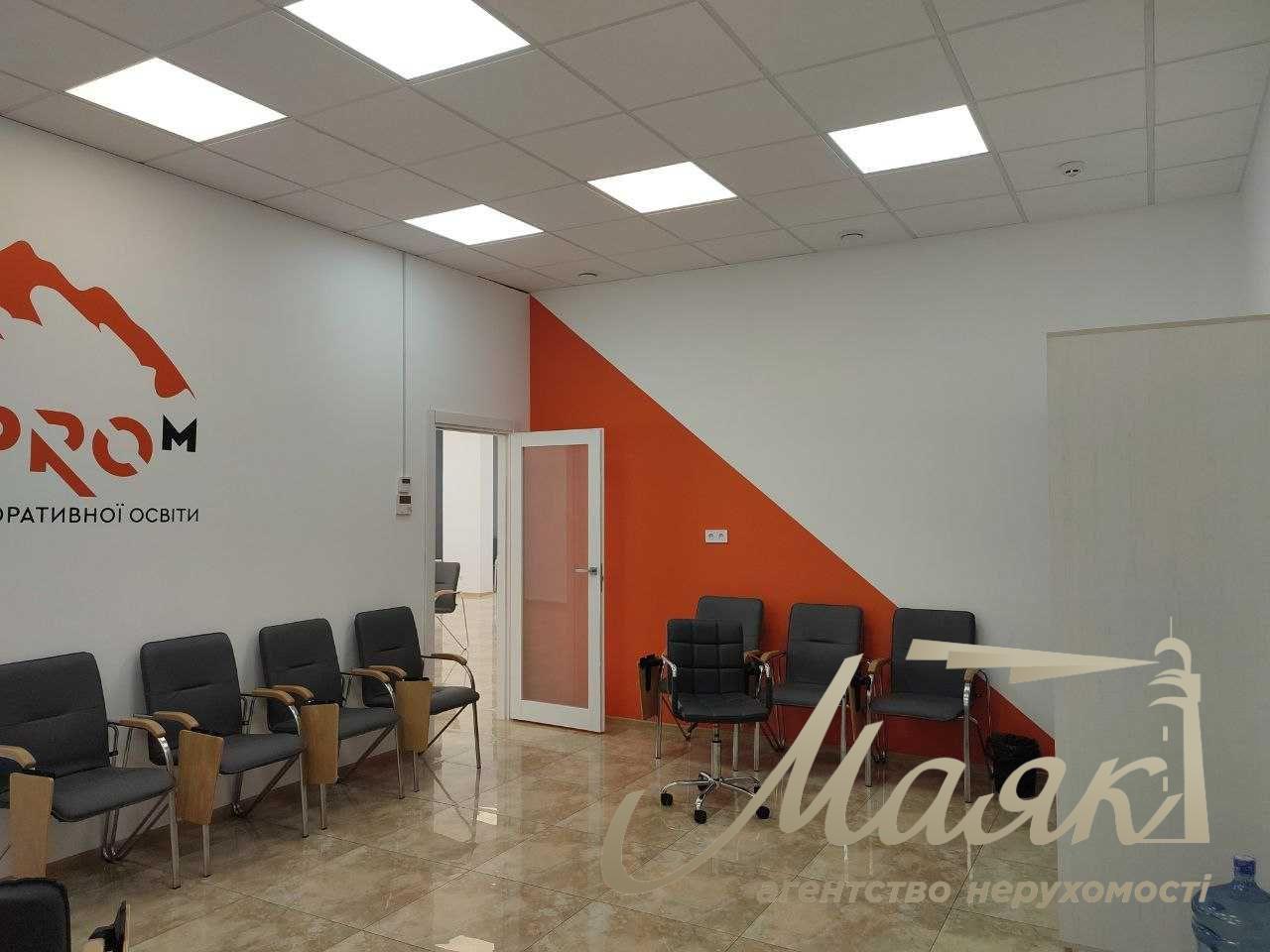 Rent office 163m2 Novokonstantinovskaya, m. Tarasa Shevchenko Podolsky district