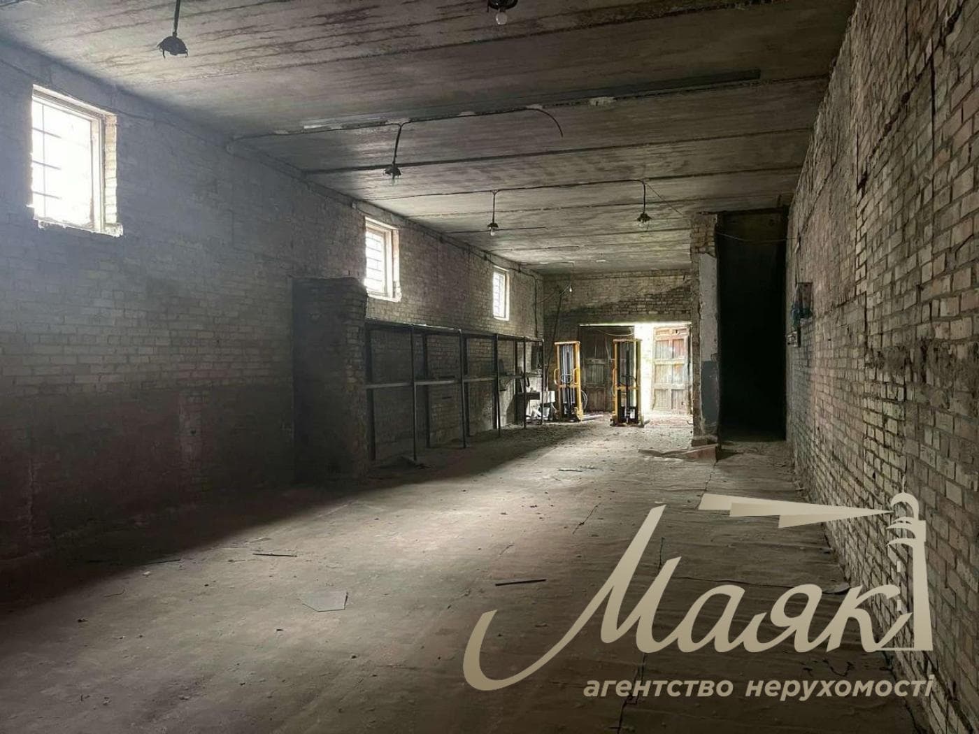 Продажа производственно-складского комплекса 1696м² возле Сырецкого парка, ст. м. Дорогожичи