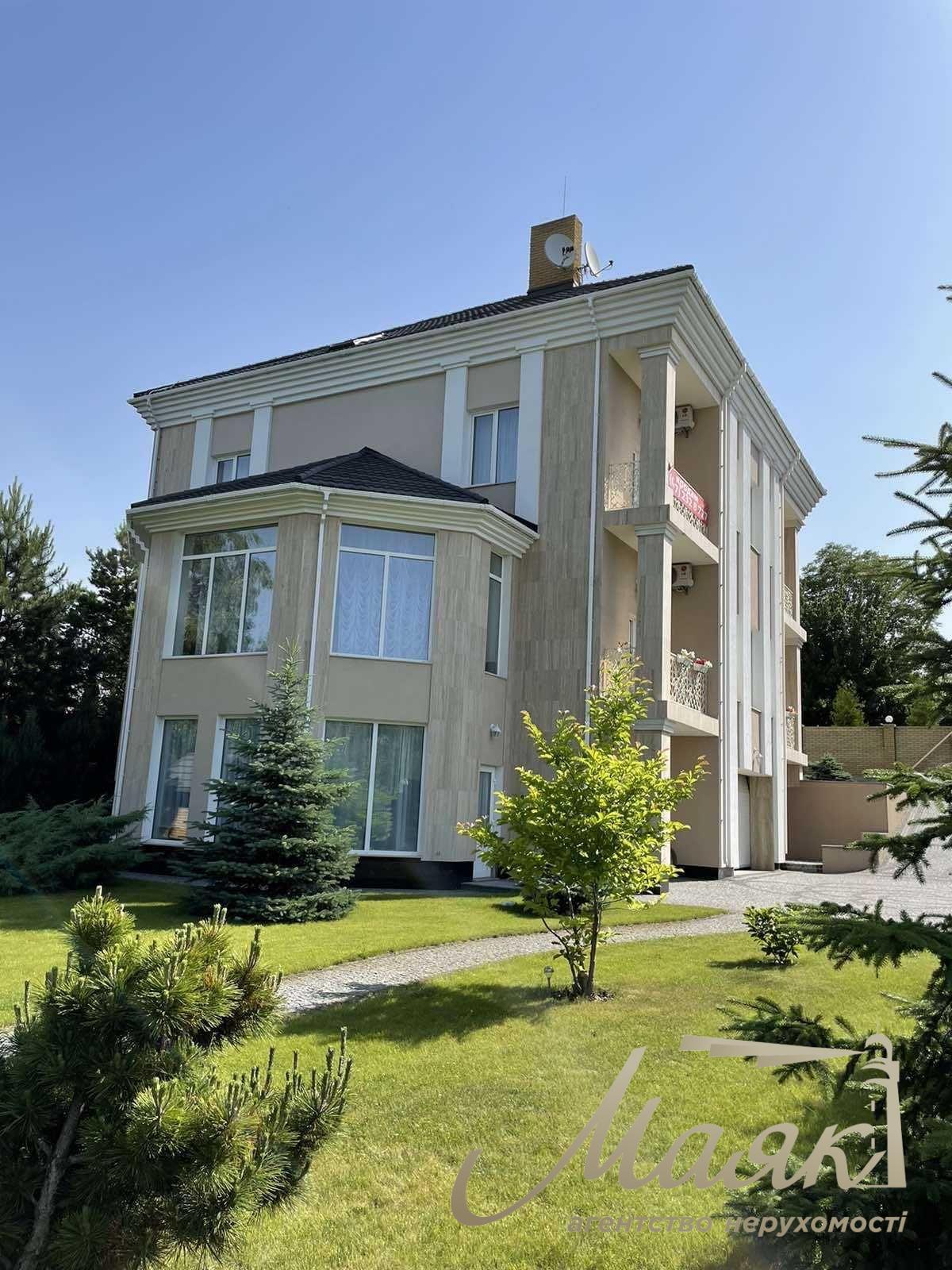 Продажа дома 630м2 с басейном в с.Лесники, Киево-Святошинский район,