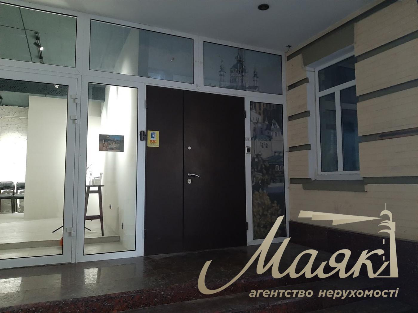 Оренда офісу 270м2 на Воздвиженка, Поділ