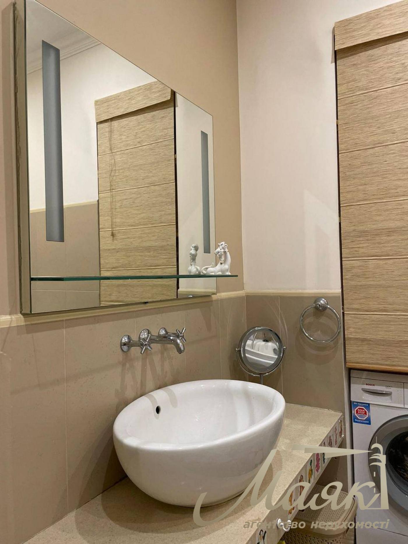 Rent 3-room apartment st. Saksaganskogo 63, Center