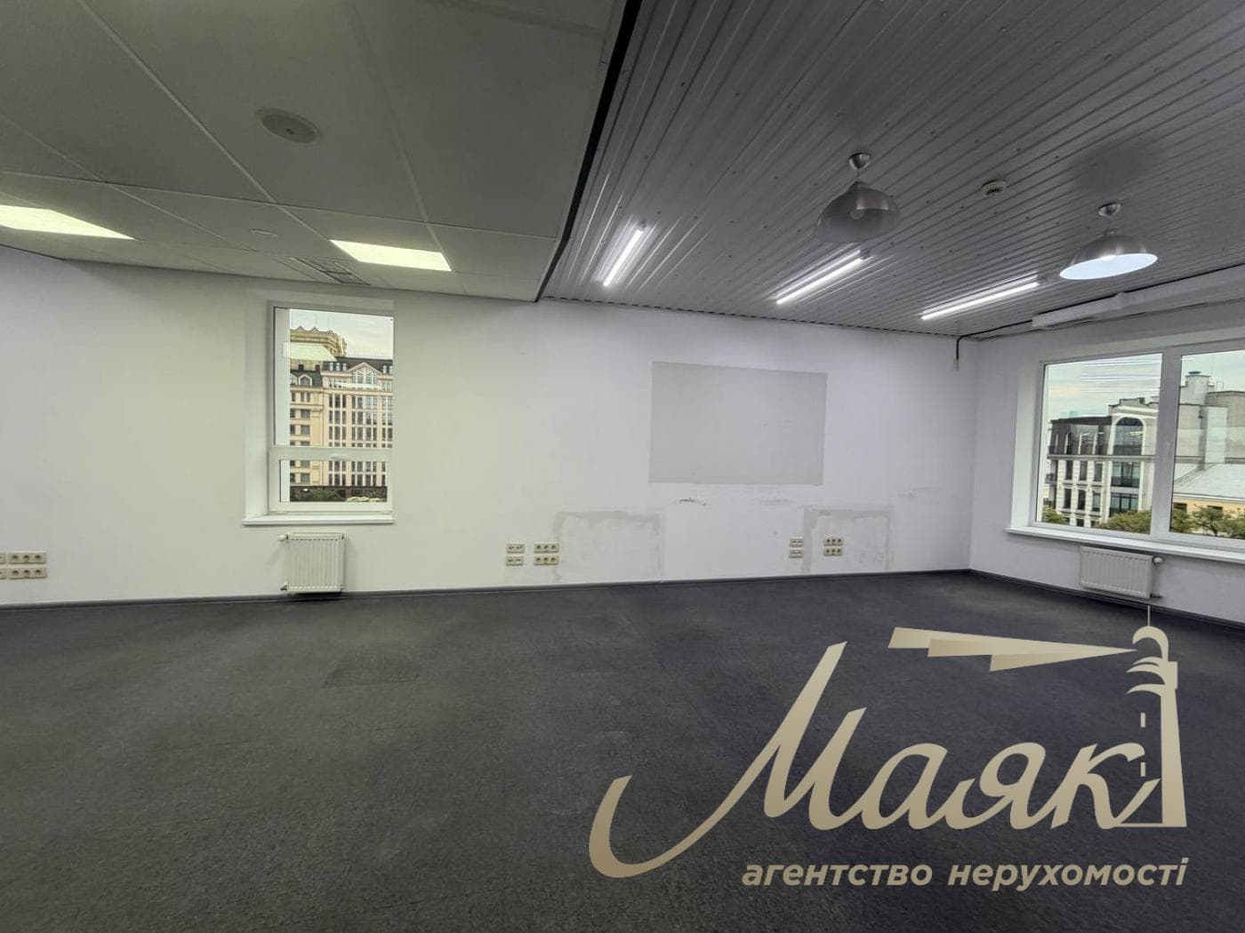 Оренда офісу площею 750 м² у бізнес-центрі «Доміно», вул. Нижній Вал, 51, Поділ.