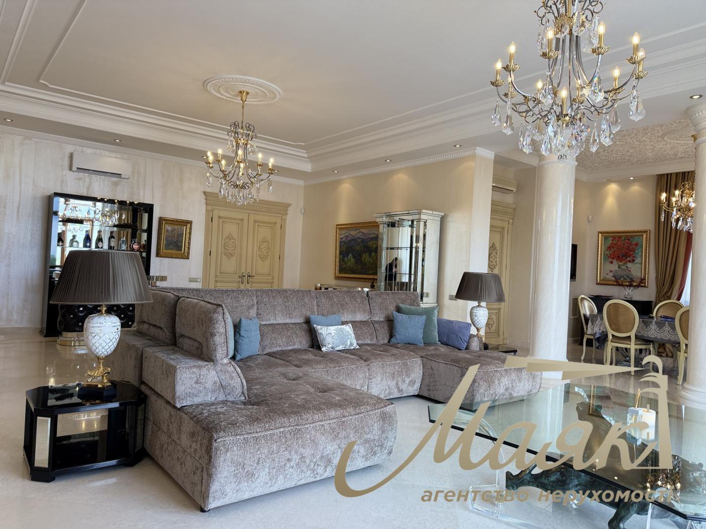 Аренда видовой 3к квартиры 245 кв. м на ул. Паторжинского 14, Центр, Шевченковский район