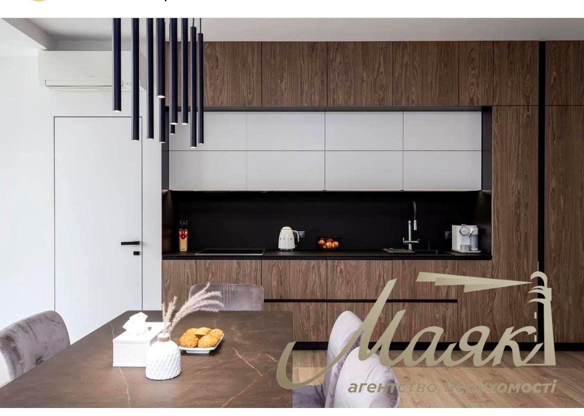 For sale 3-bedroom apartment in LCD "Novopecherskie Lipki", Verkhoglyada street (Dragomirov)