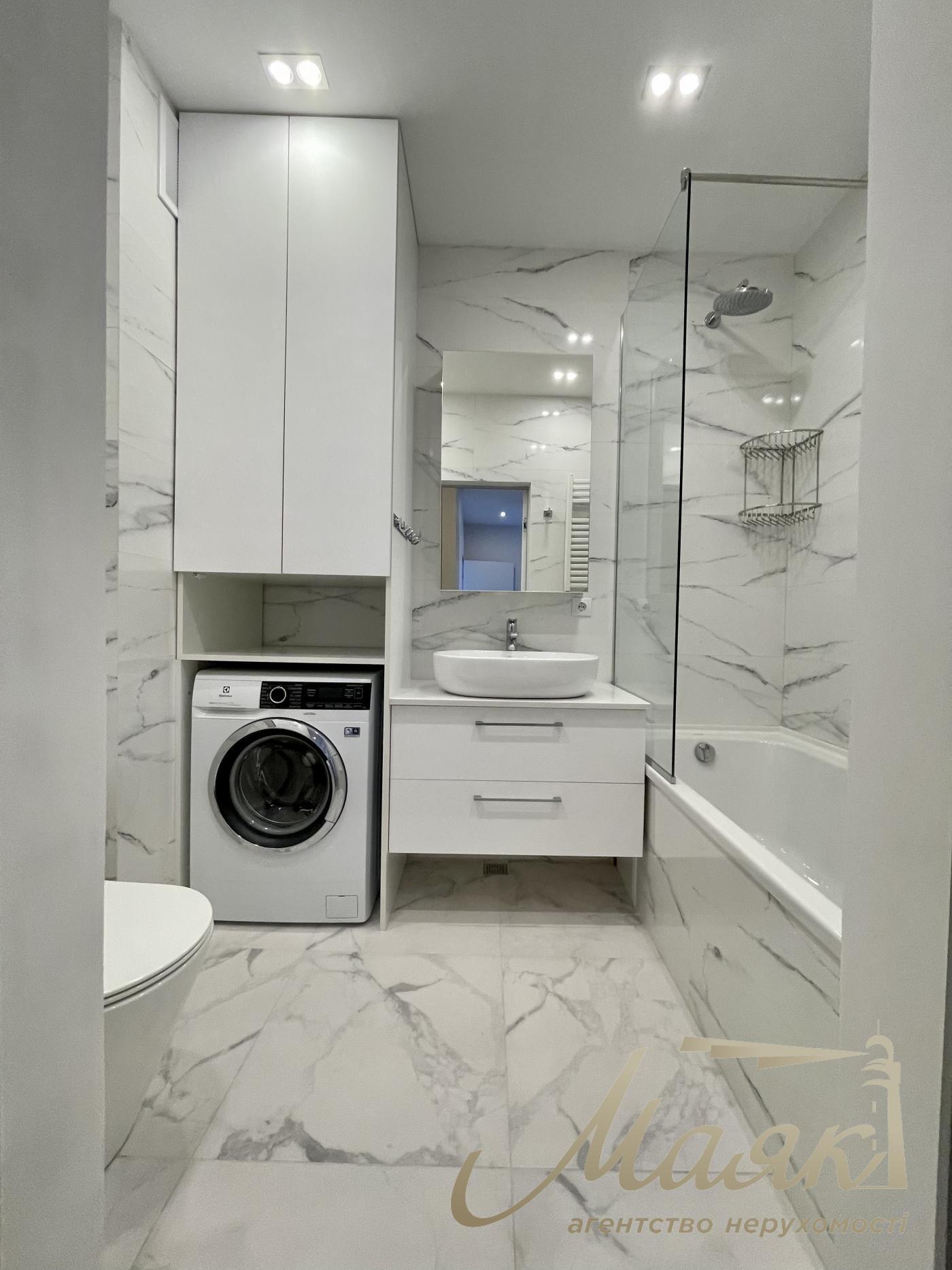 Аренда 3к. квартиры, ЖК "Французский квартал", ул. Предславинская