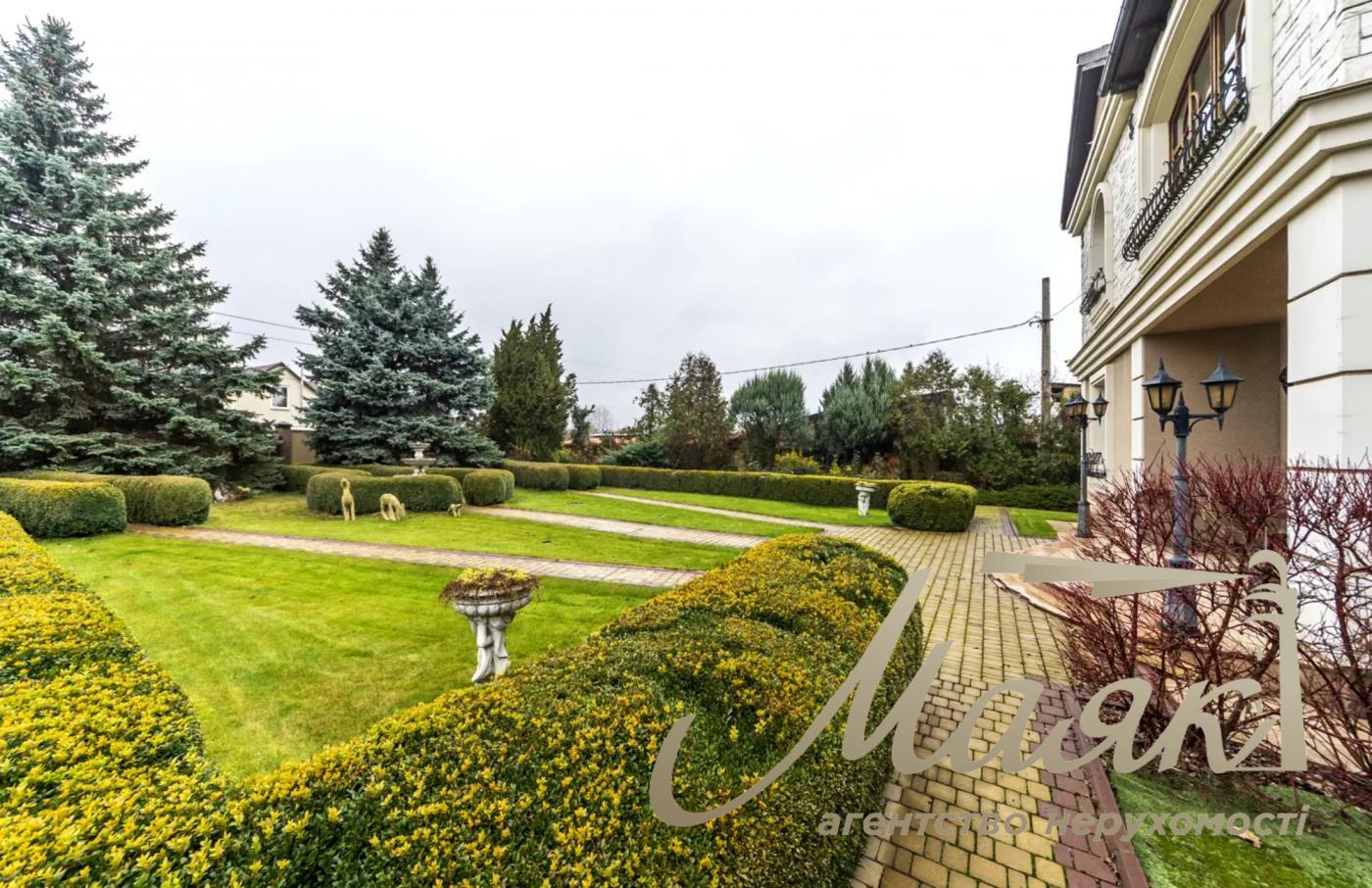 Оренда 2-х поверхового будинку 631м2, Голосіївський район