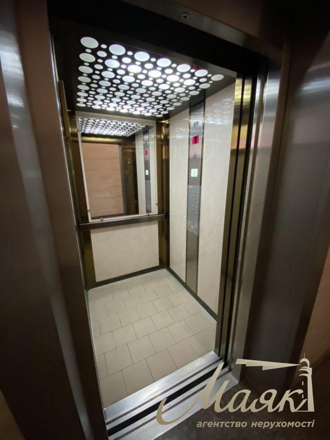 Продаж 2-кімнатної квартири ЖК Нововопечерські липки/ вул. Драгомирова, 7