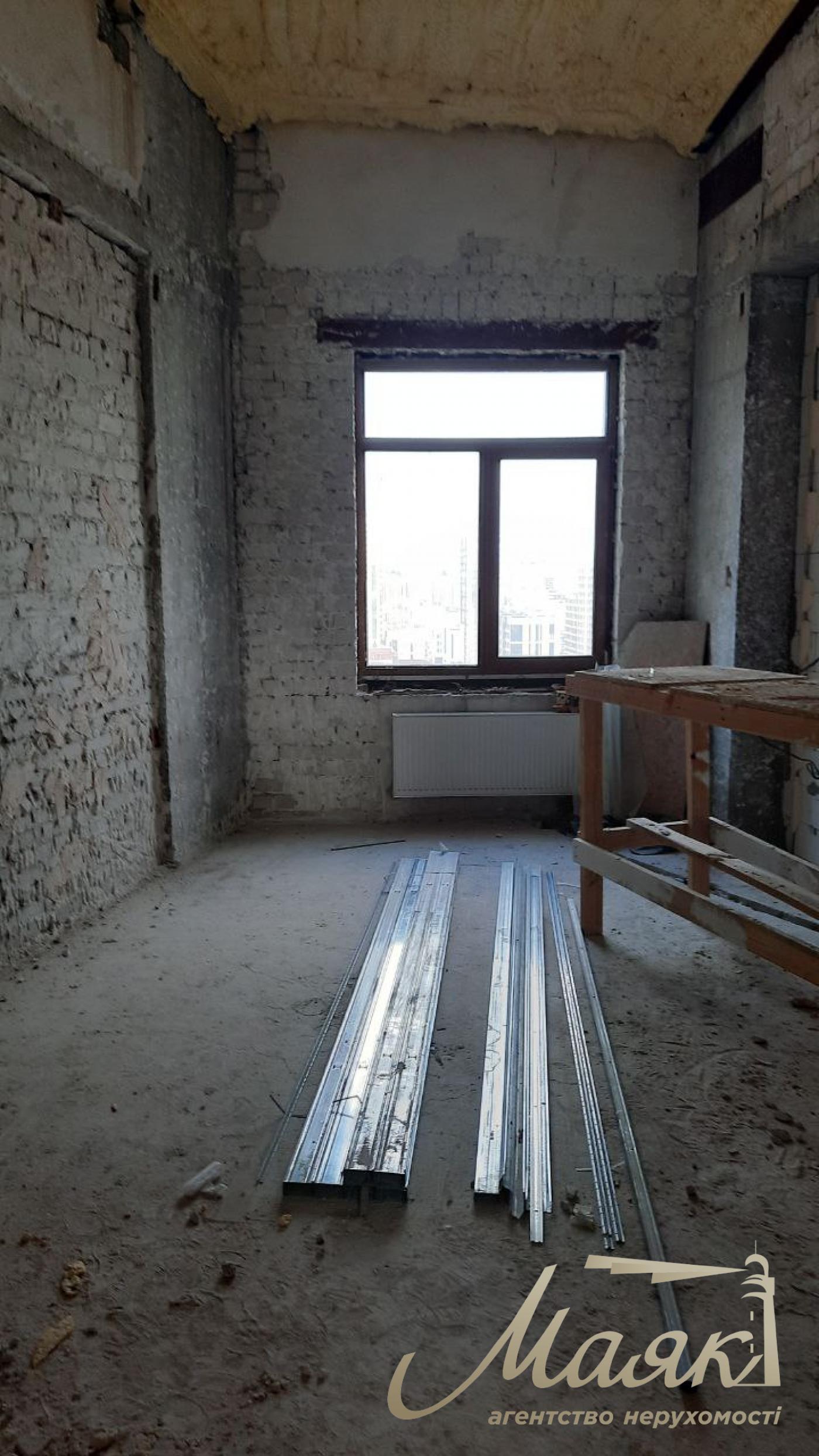 Sale of a view apartment in the residential complex "Fundukleevsky", Bohdan Khmelnitsky street