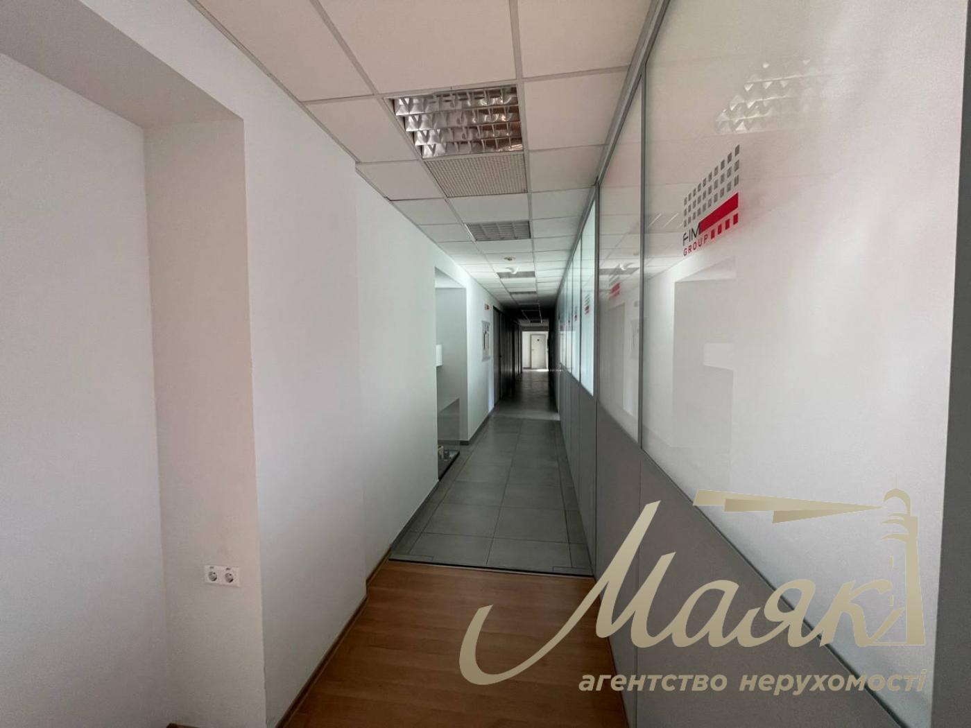 Аренда офисного помещения 520м2 в бизнес центре, метро Олимпийская