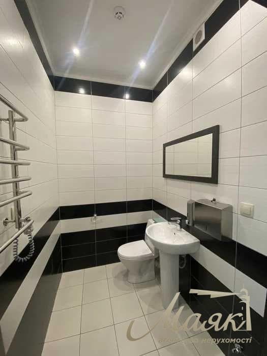 Furnished office for rent at 7 Klovsky Spusk, Pechersky District.
