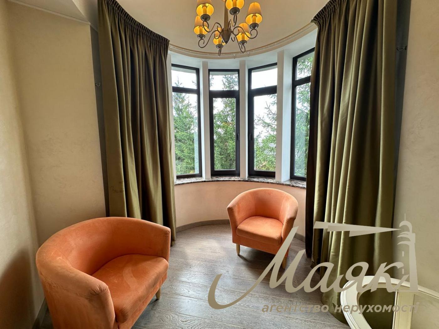 Оренда будинку 750м2 на 60 сотках землі на Хуторі Мриги, Голосіївський район.