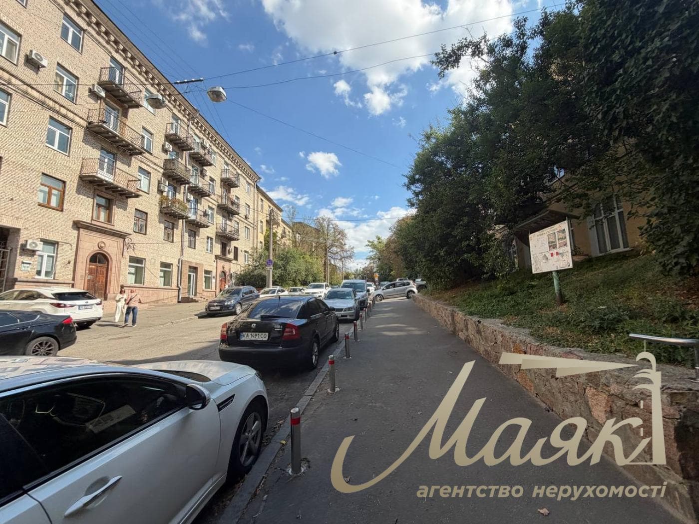 90-square-meter office for rent at 16 Lyuteranskaya St., Lipki, Khreshchatyk.