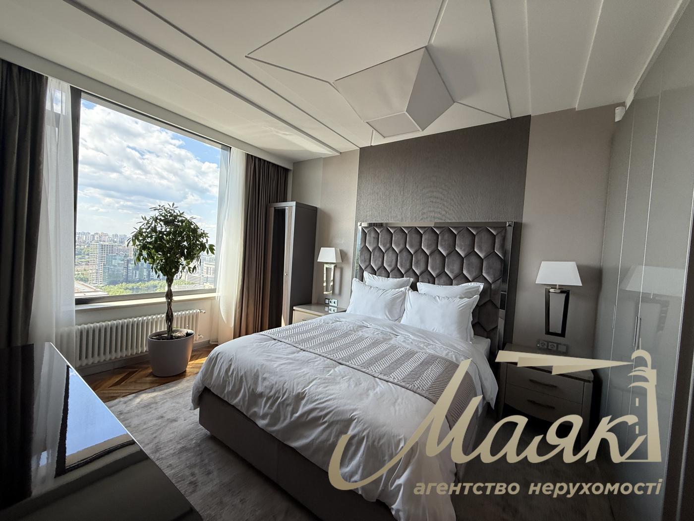 Продажа квартиры в ЖК TETRIS HALL, ул. Федорова, Печерск, Киев