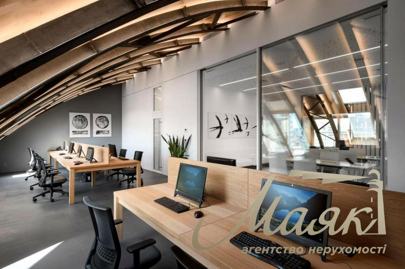 Продаж офісу з орендарем, вул. Тургенєвська
