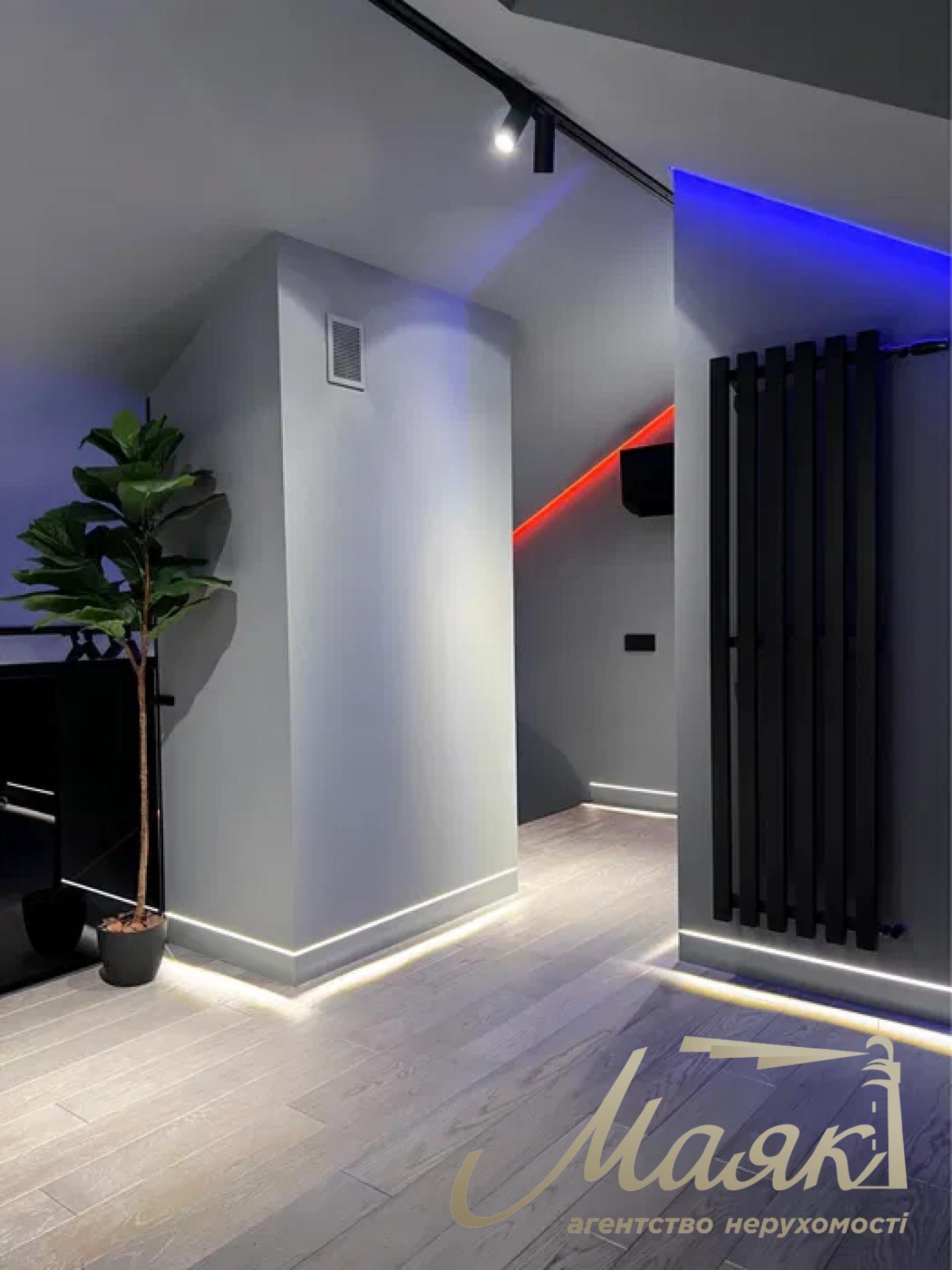 Продажа двухуровневой 2к квартиры ЖК Комфорт Таун, ул. Березнева, Соцгород