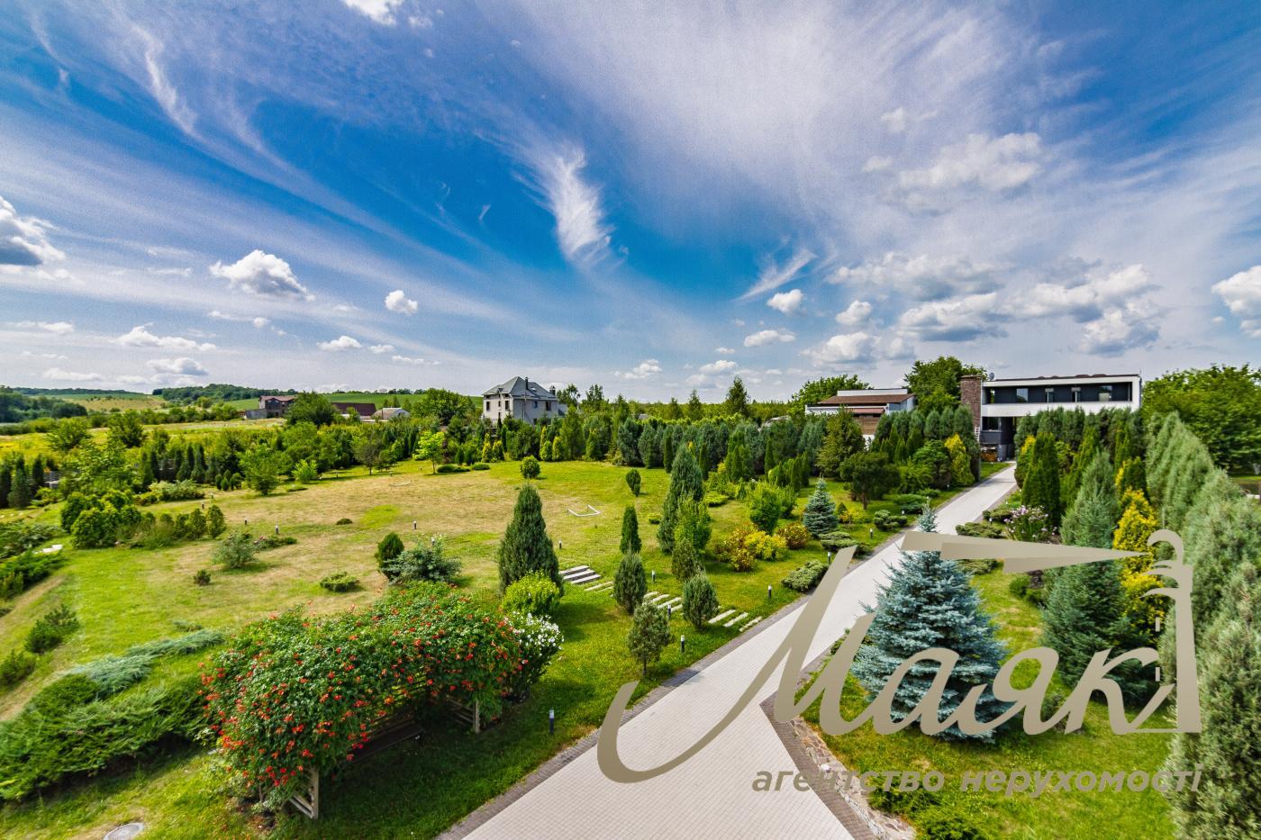 Оренда будівлі 3500м2 у с. с. Красне Перше, поруч із м. Обухів