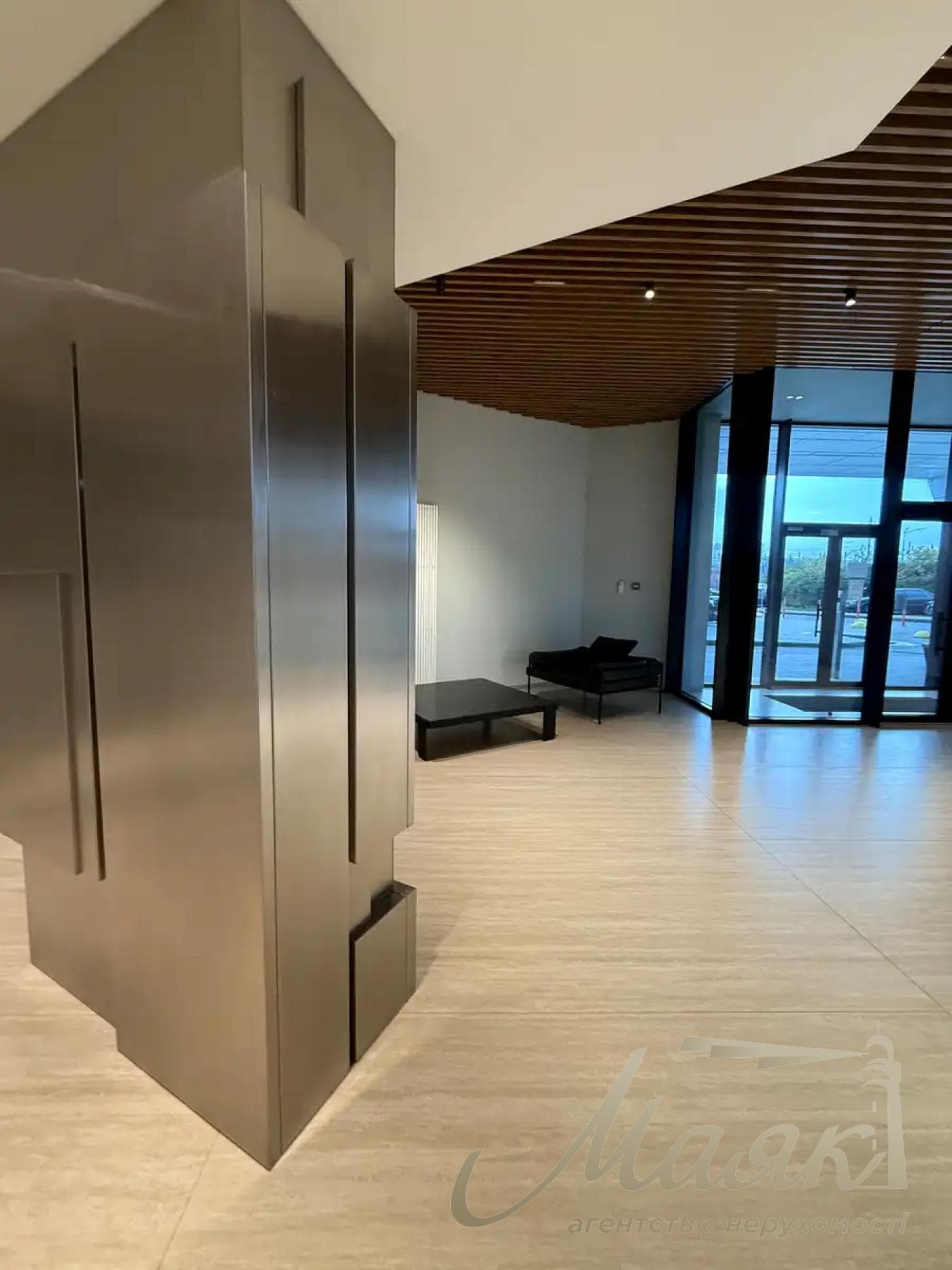 ЖК Manhattan | Комерційне приміщення площею 170 м²