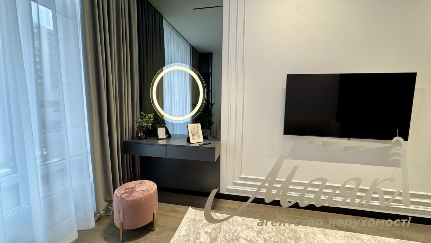 Продажа 3к квартиры 114 м2, ЖК Бульвар фонтанов, Печерск, Киев