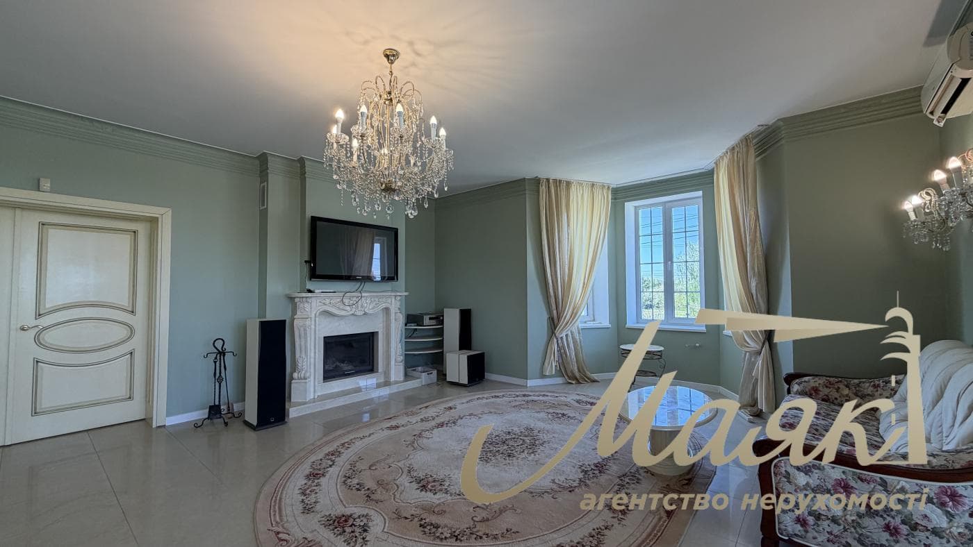 Продаж преміального 3х-поверхового будинку 350 м² у Гореничі, Бучанський район, Київська область