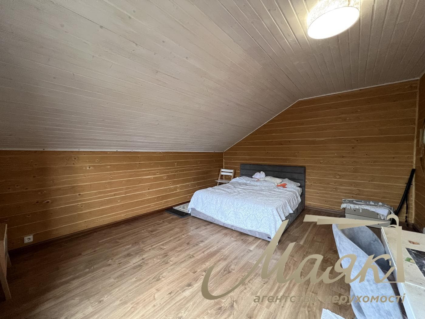 Продажа 2-х этажного дома 200м2, село Белогородка