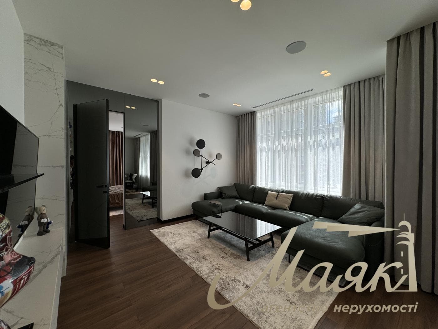 Продажа 3к квартиры 150м2 в ЖК Новопечерские липки, Драгомирова 17, Печерск, Киев
