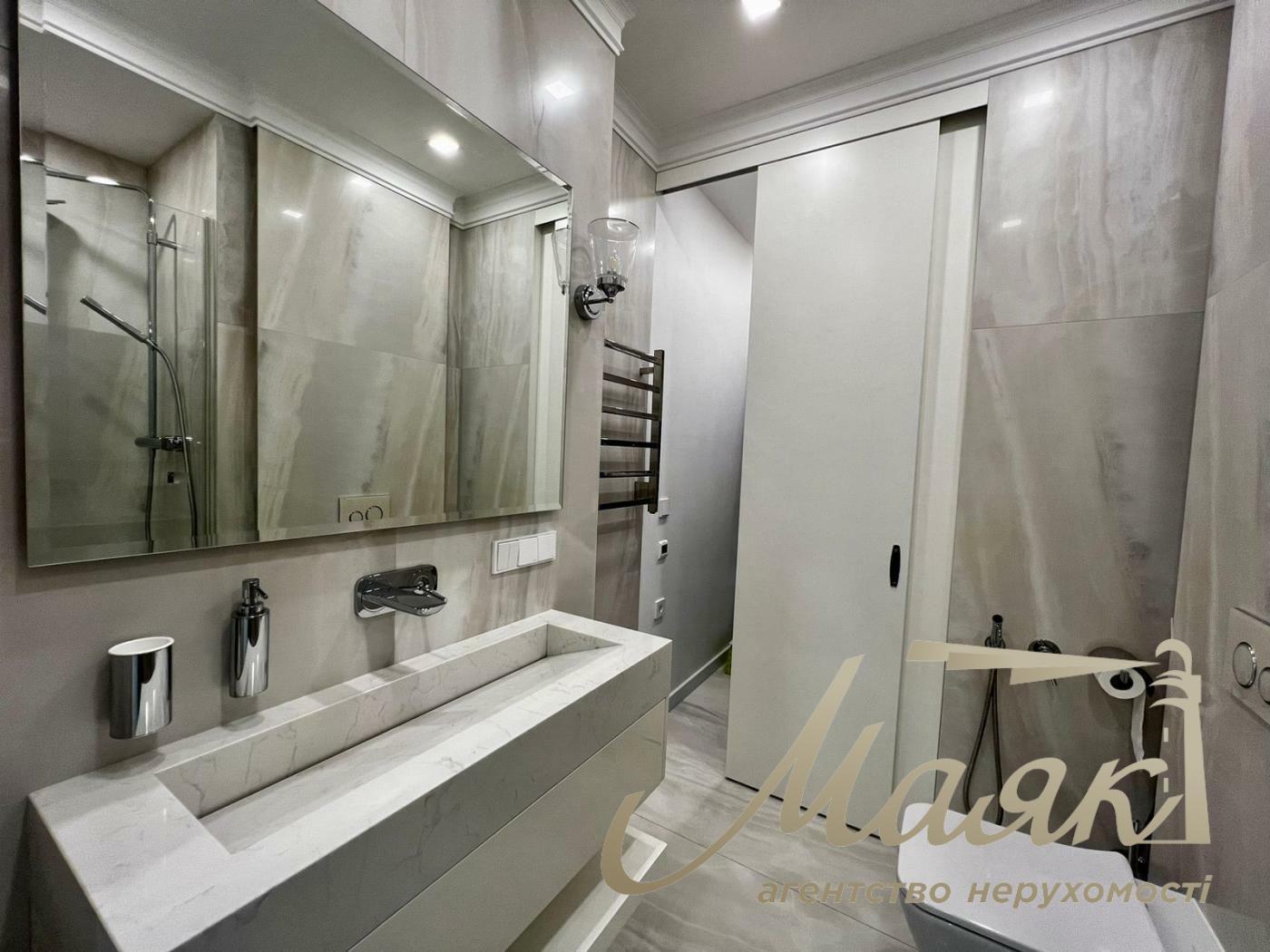 Продаж 3-кімнатної квартири 150м2 в ЖК "Новопечерські Липки", Драгомирова/Верхогляда 14, Печерський район, Центр, Київ