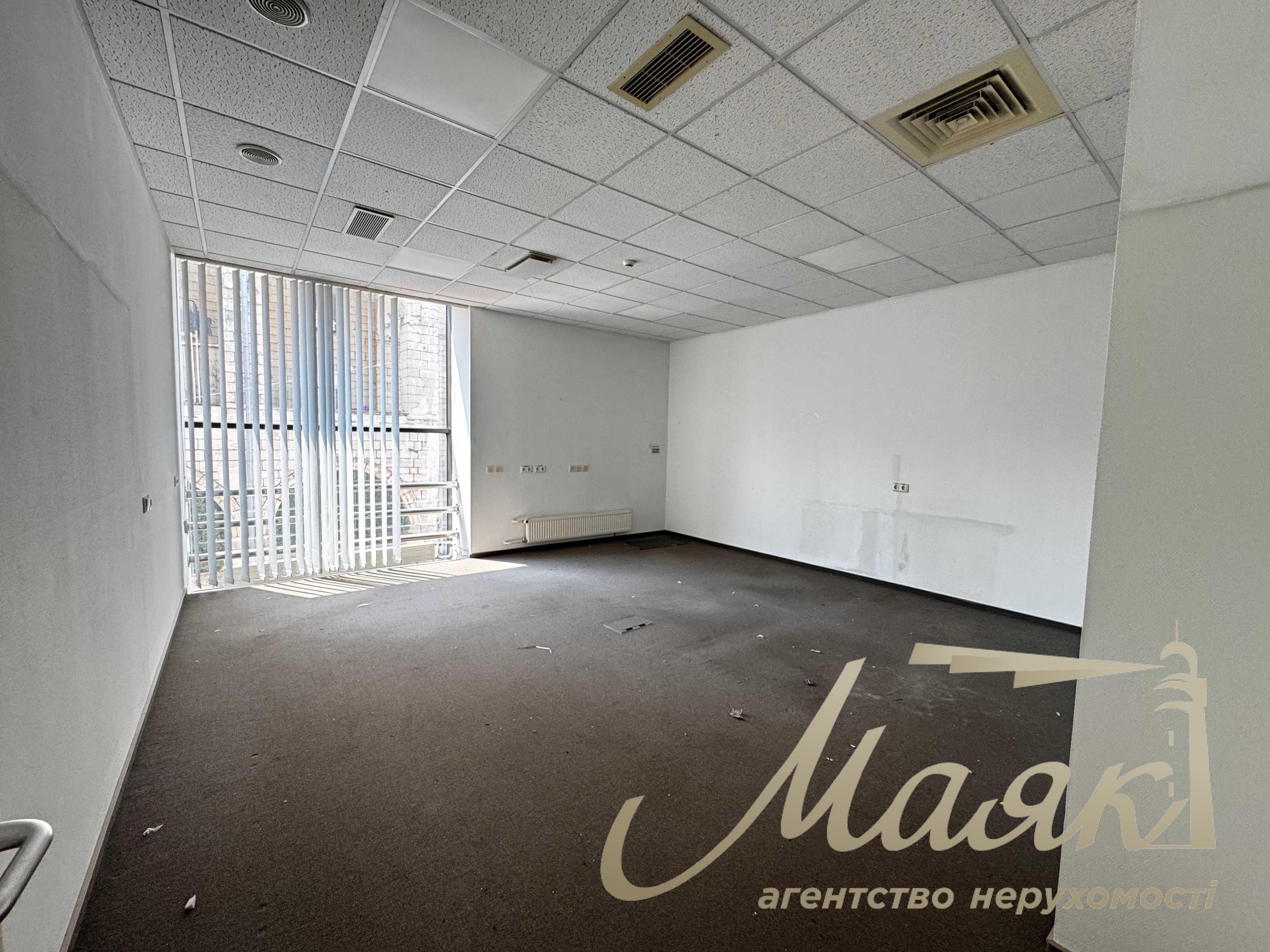 Аренда офиса 1220 м2 на Хрещатике, в самом центре Киева, Печерский р-н.