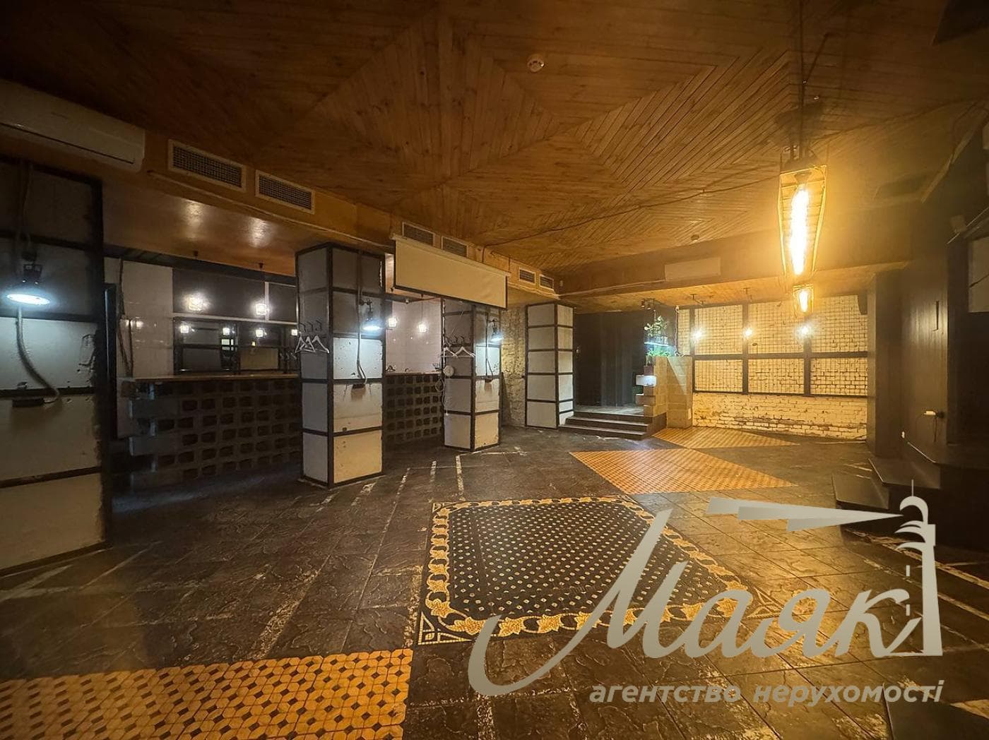 Аренда коммерции, 145м2, цоколь, метро Олимпийская, Центр
