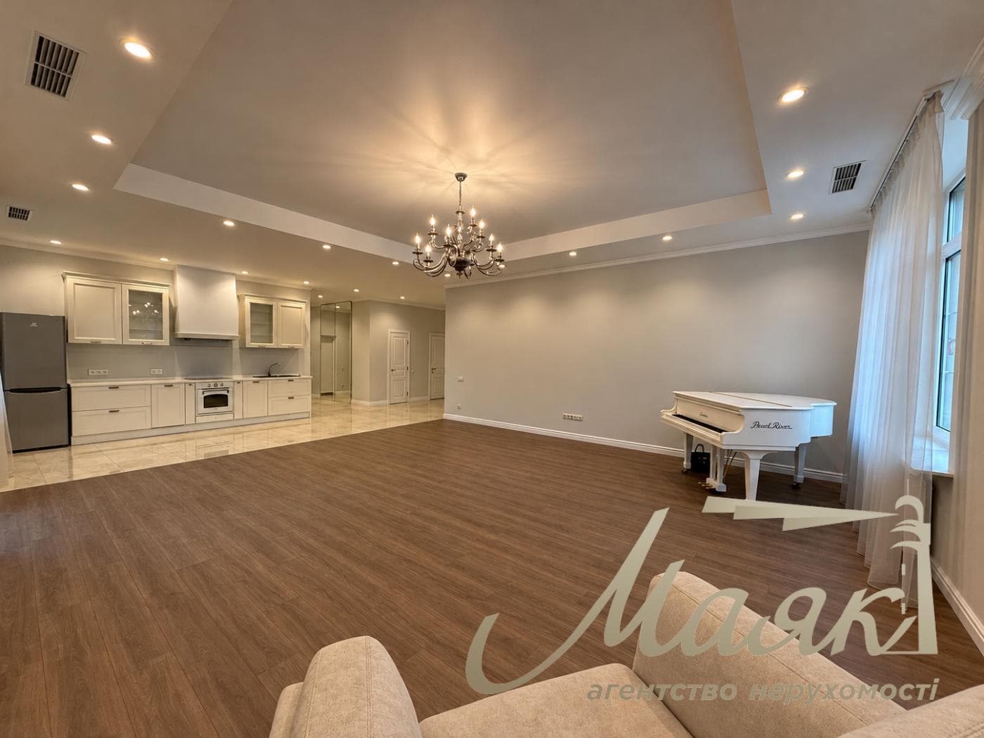Продаж 3-кімнатної квартири з ремонтом, 150 м², у клубному будинку Botanic House (Ботанік Хаус), Печерськ, Болсуновська, 23