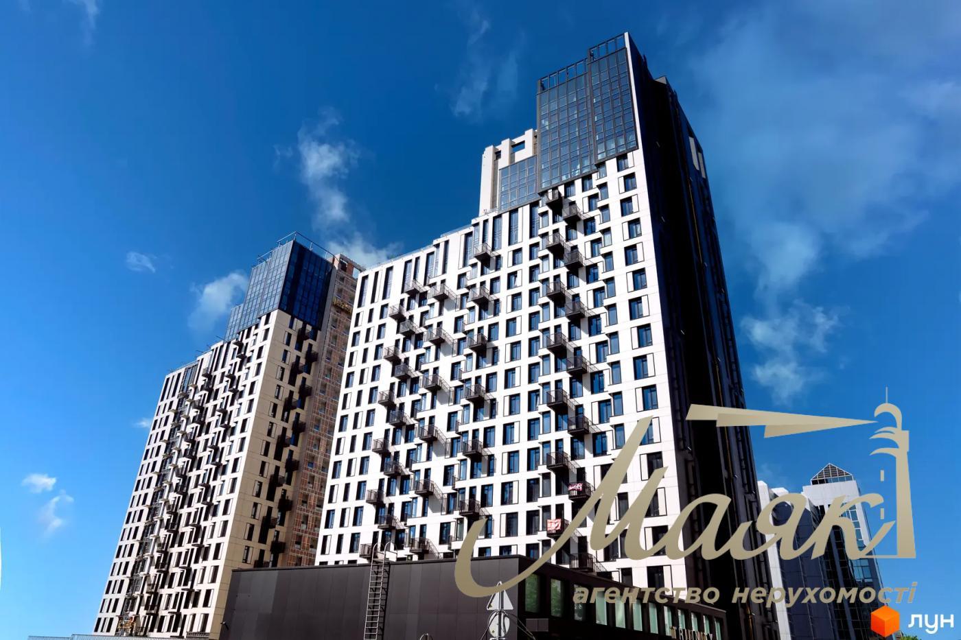 Продажа квартиры 100 кв.м. без ремонта в ЖК Тriiinity