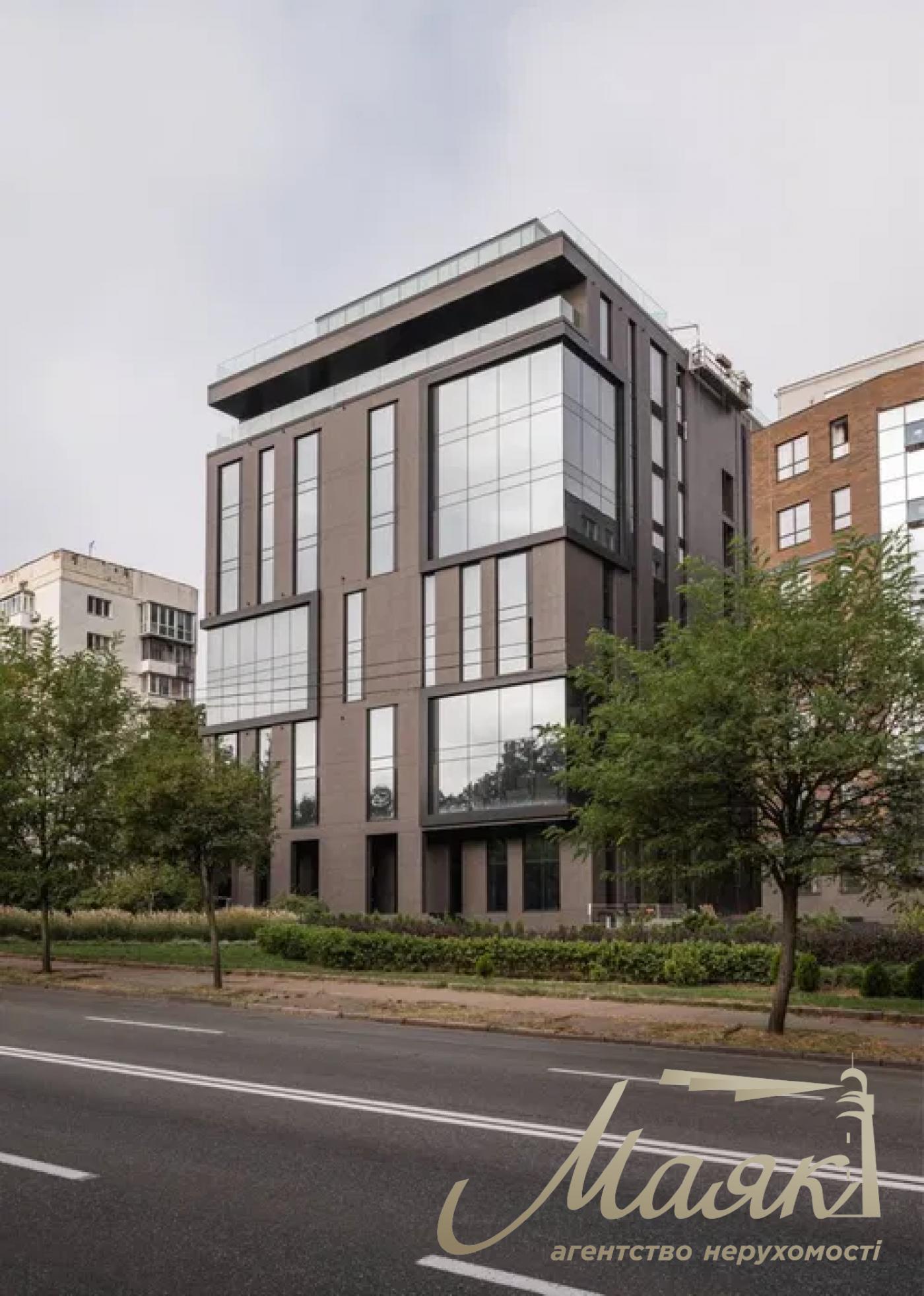 Оренда офісу 418м2 у БЦ класу А, вул.Красилівська, Голосіївський район.