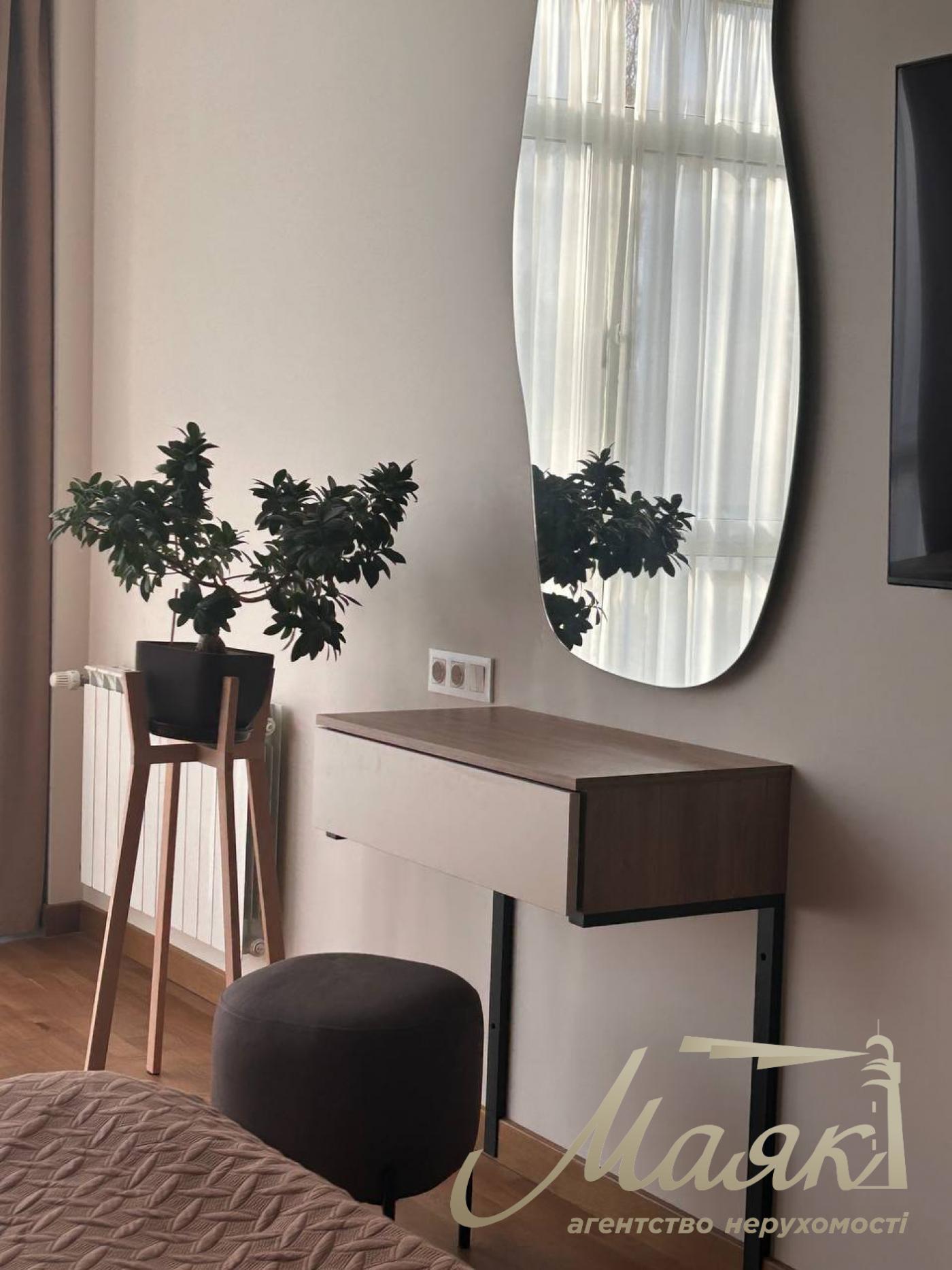 For sale 3-bedroom apartment with terrace in LCD "Italian Quarter" Obolonsky district