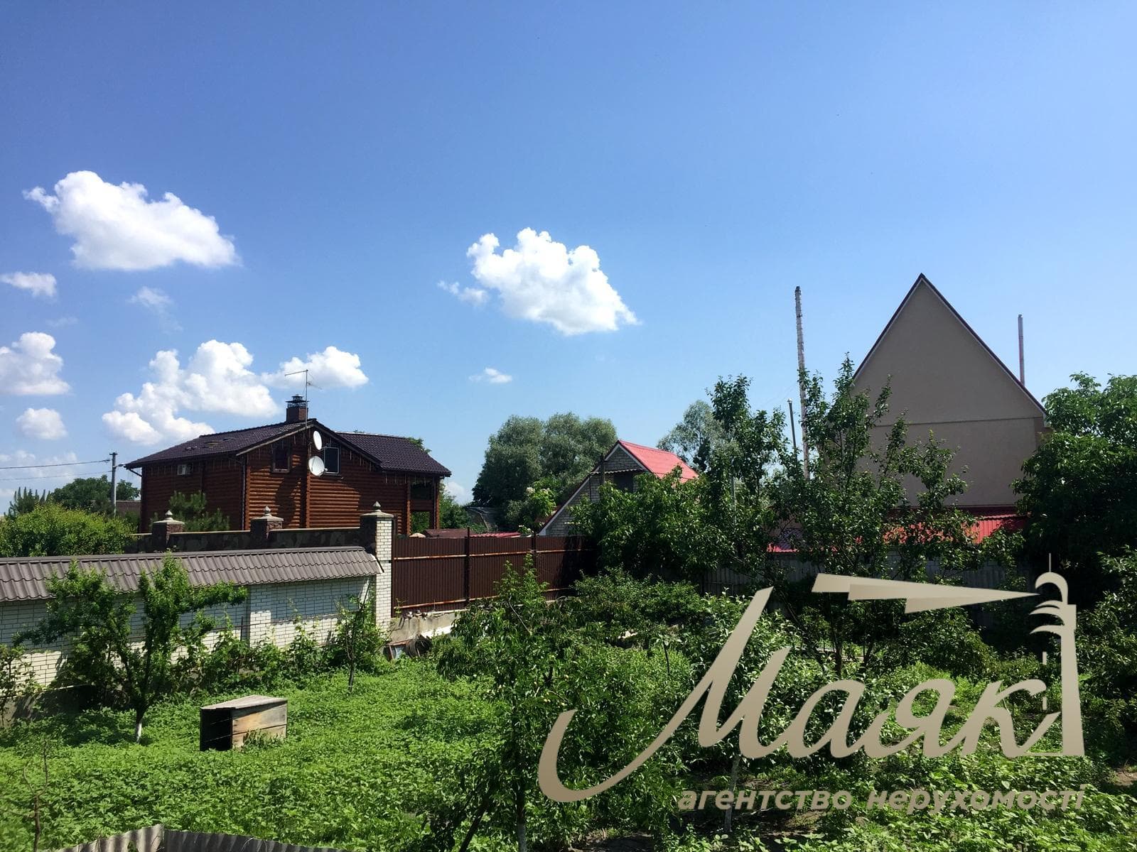 Продаж будинку 101.5м2 та гостьового будинку | Голосіївський район в с. Віта-Литовська (Чапаєвка) вул. Риболовецька