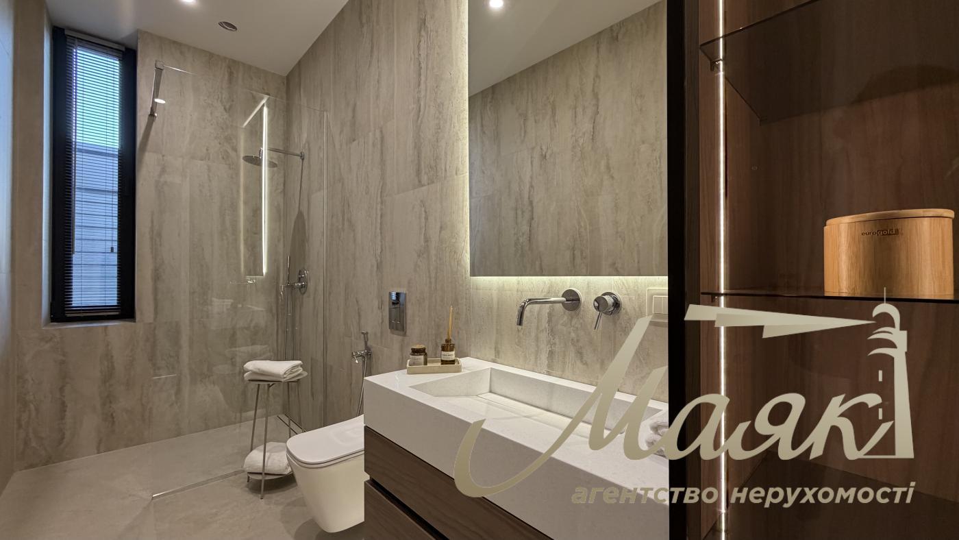 Продаж 2-х поверхового будинку 200м2, КМ Нова Ходосівка