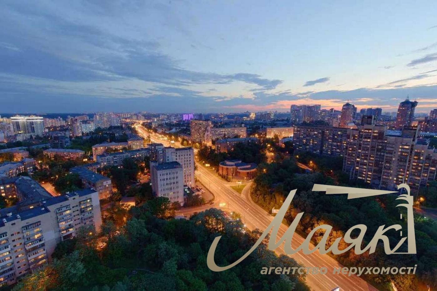 Sale of a penthouse in the residential complex "Pechersky", Bolsunovskaya Street, with two terraces