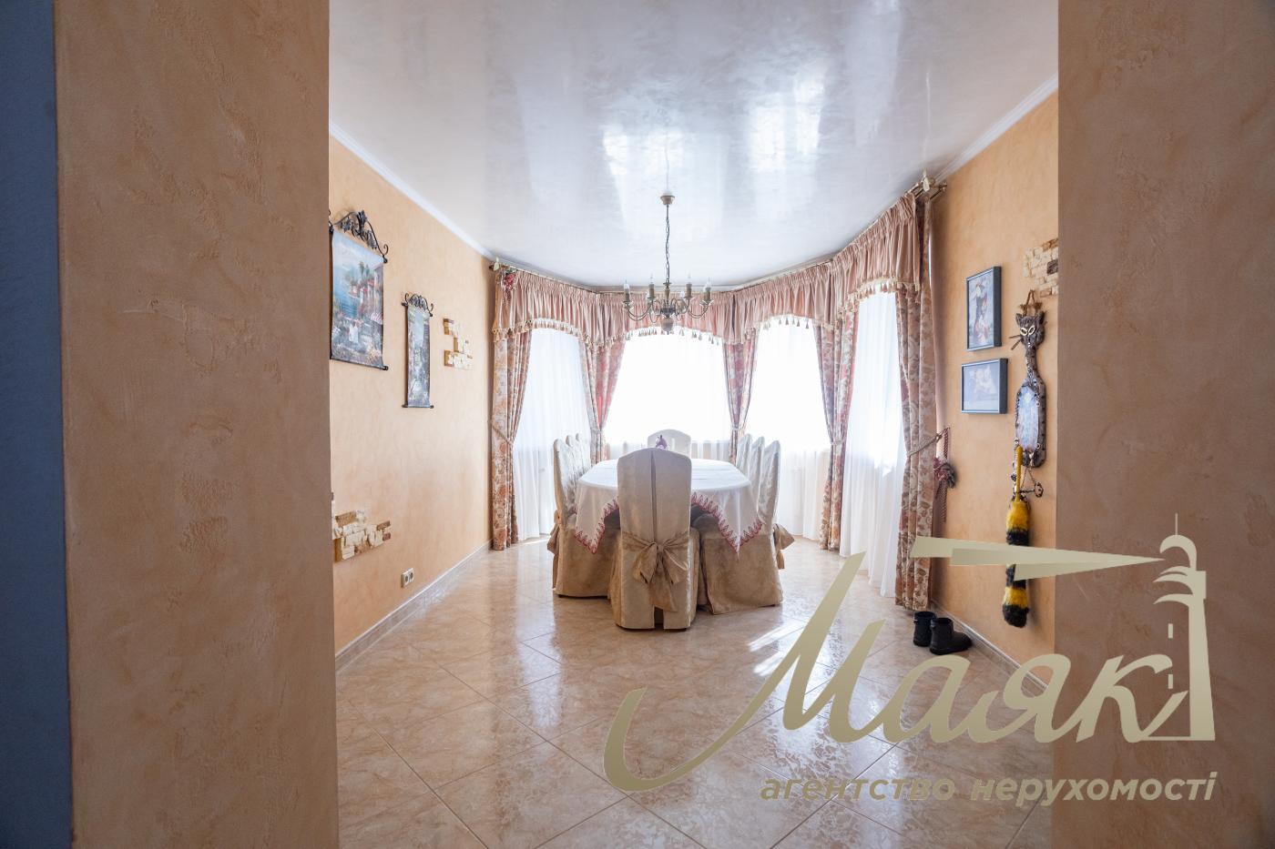 Продаж будинку Березівка, купити будинок в Березівці, будинок житомирское направавление купити, будинок з басейном купити Київська область