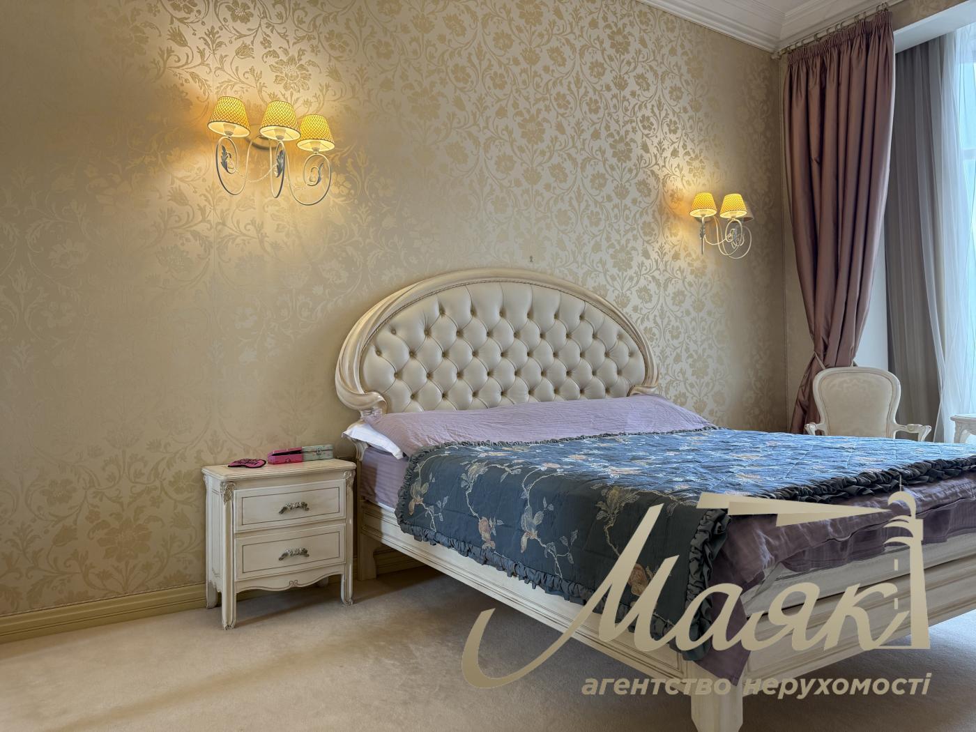 Аренда видовой 3к квартиры 245 кв. м на ул. Паторжинского 14, Центр, Шевченковский район