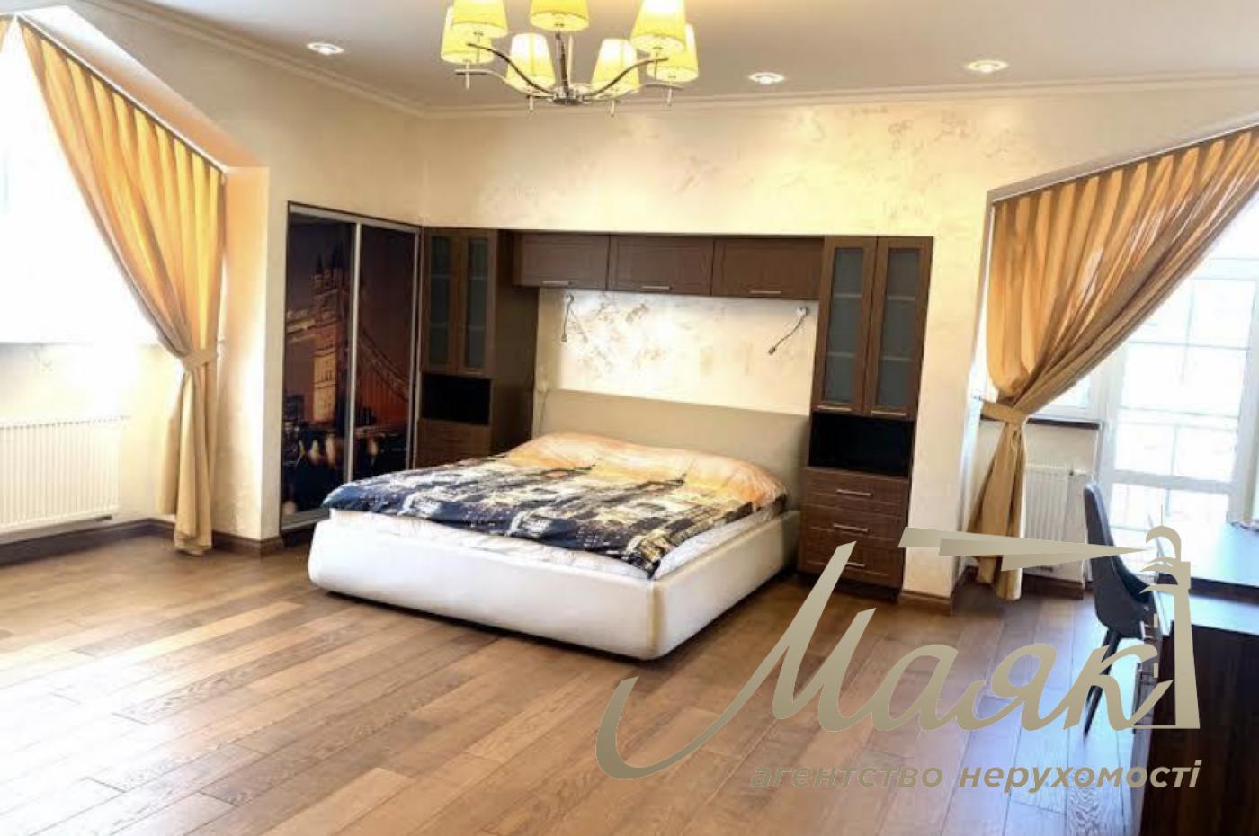 Оренда 4-х поверховий будинок 850м2, Чапаєвка