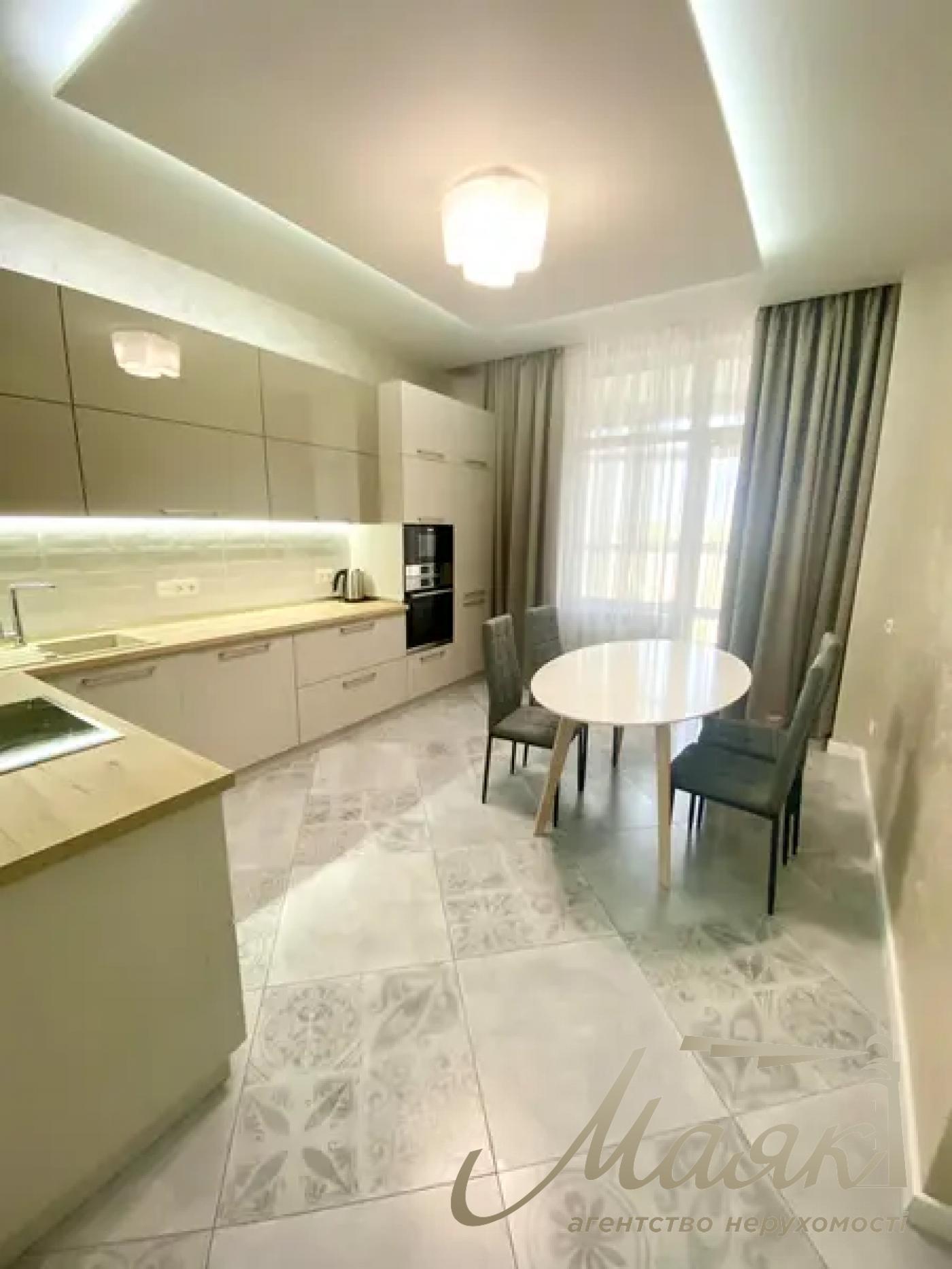 Оренда 2-х кімнатної квартири в ЖК Новопечесркі Липки, вул.Верхогляда 11, Печерськ