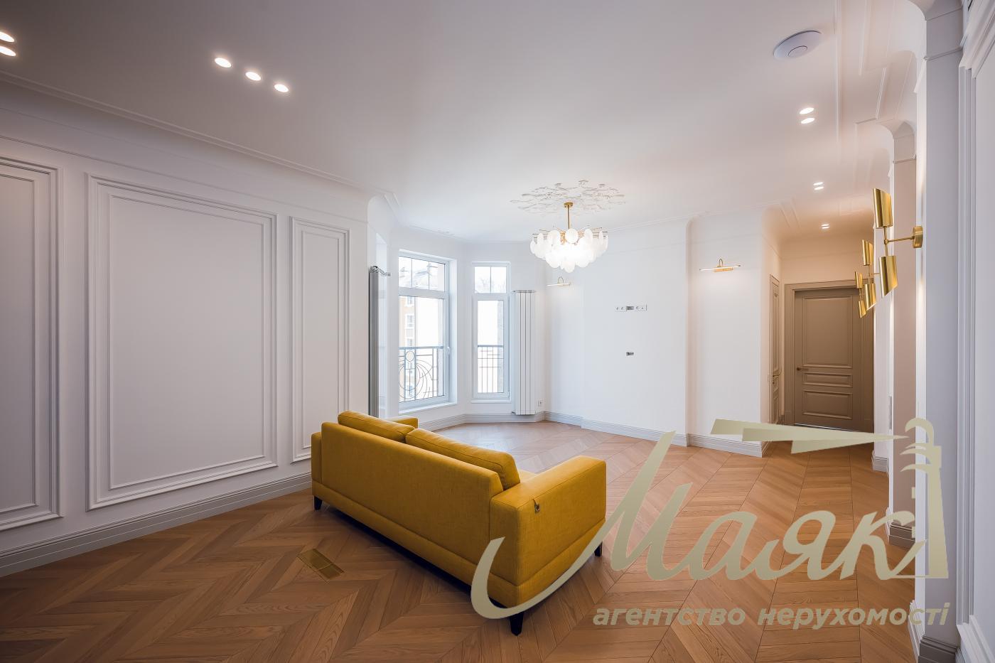 Продаж 3к квартири 99 м2, вул. Дегтярна 18, Воздвиженка. Дігтярна 18, Воздвиженка, Київ