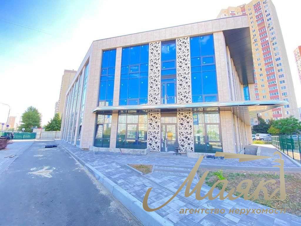 Оренда окремої будівлі 2336м2, вул.Григоренка 10, Позняки