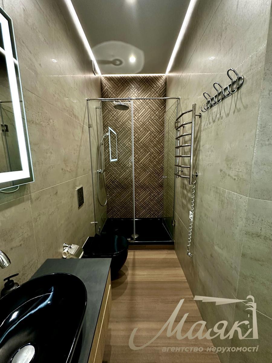 Rent 4-room apartment in LCD Tetris Hol