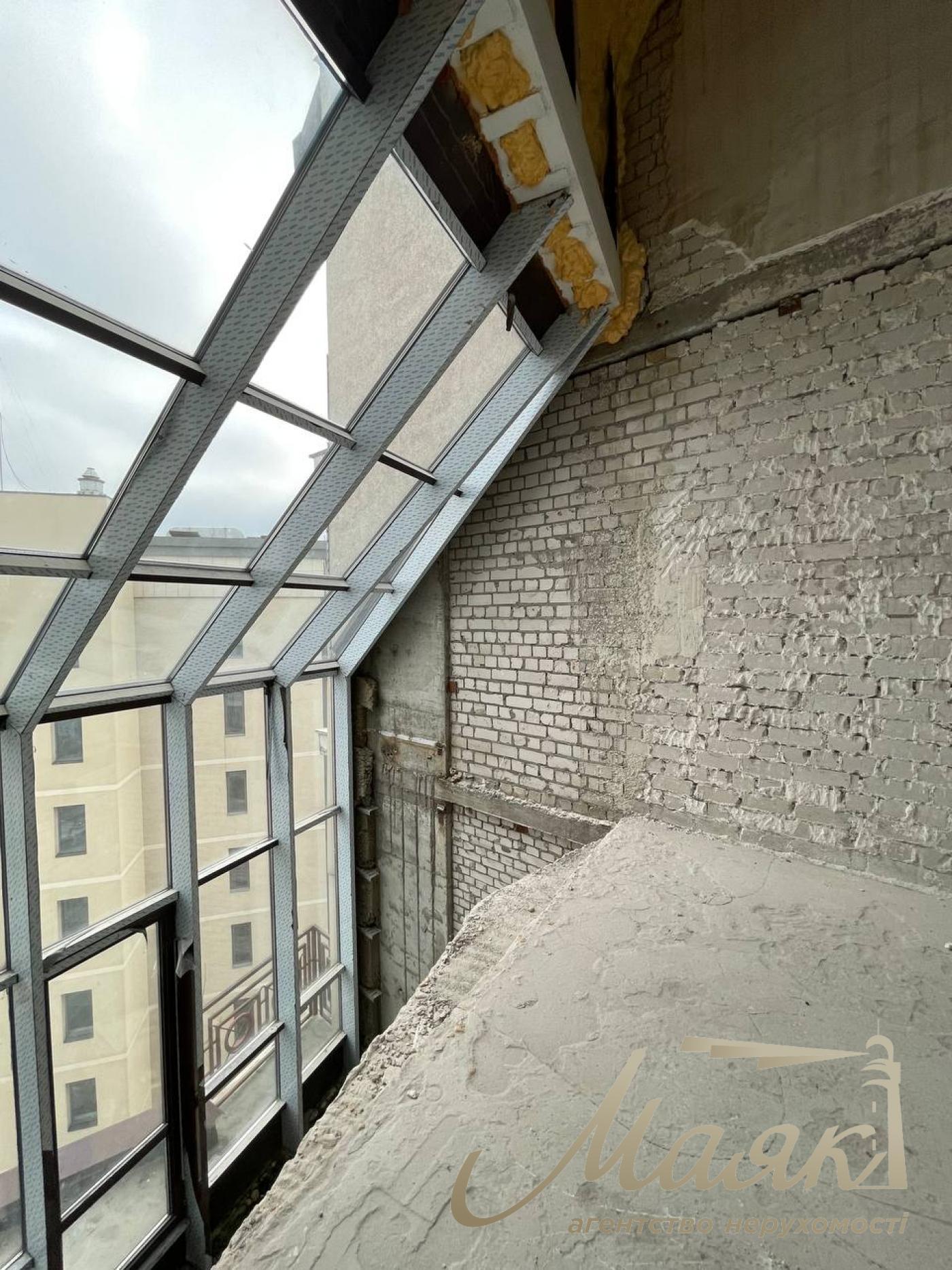 Sale of a view apartment in the residential complex "Fundukleevsky", Bohdan Khmelnitsky street