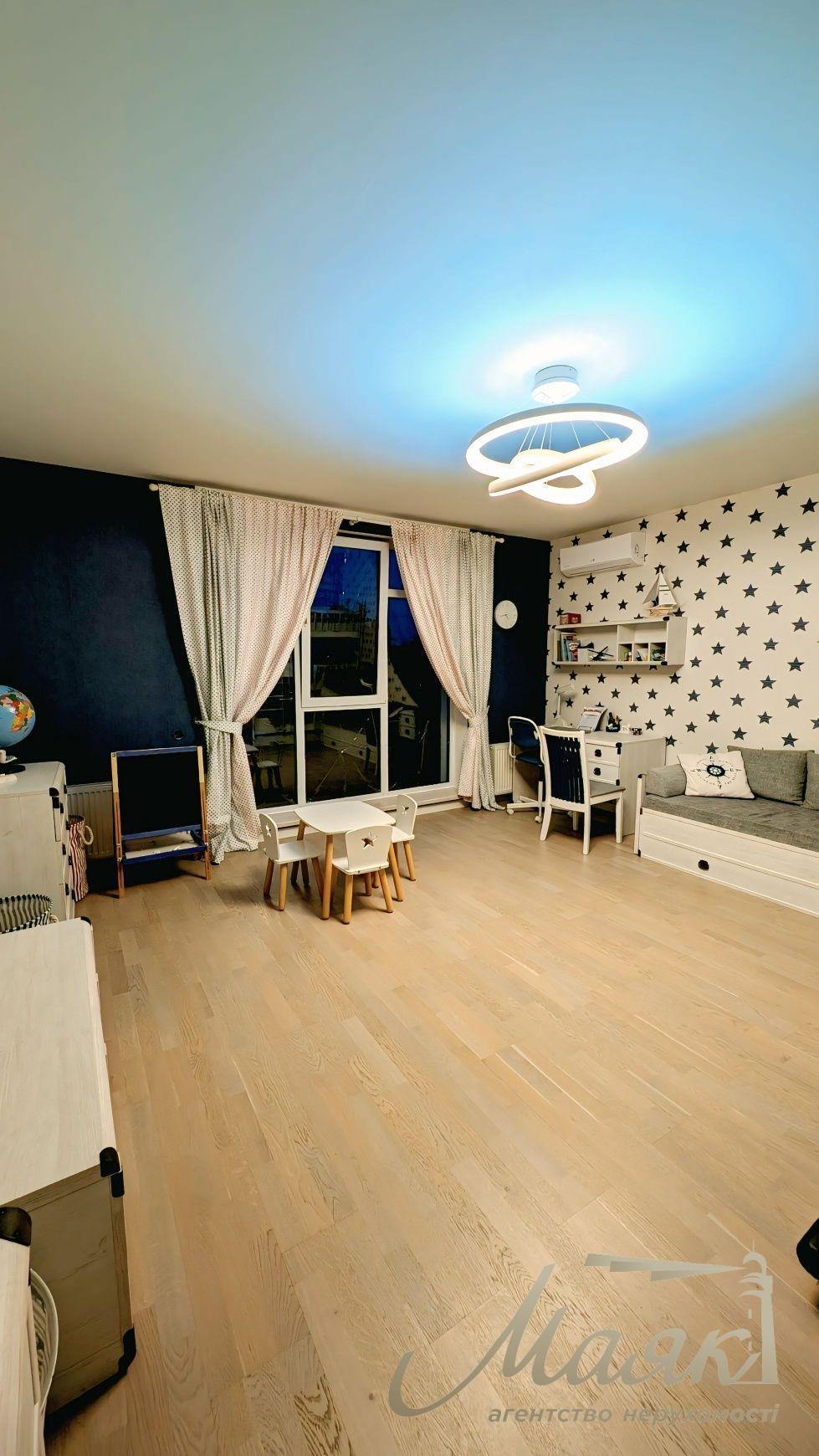 Продаж дуплексу 135м2 з ремонтом і меблями в центрі Петропавлівської Борщагівки