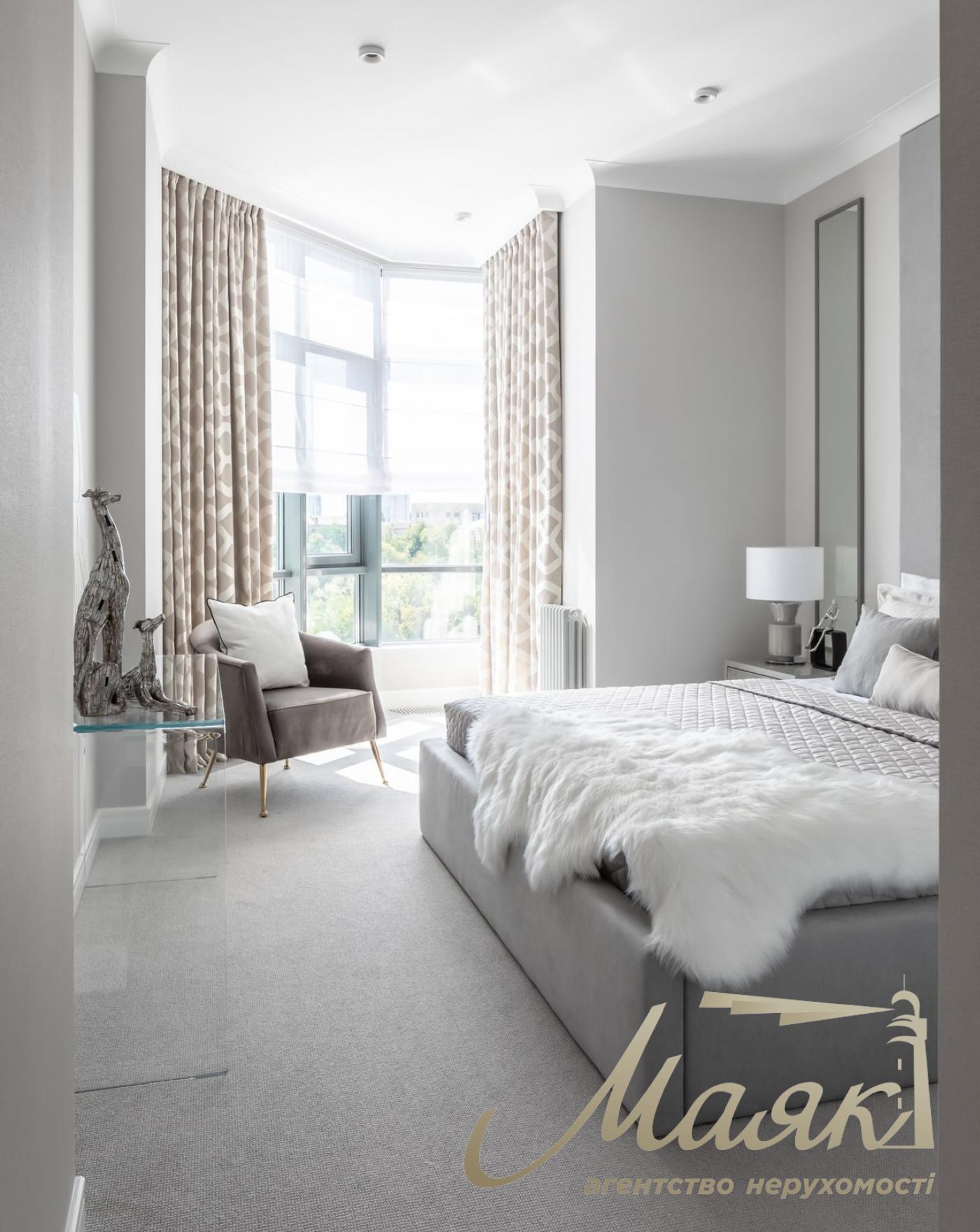 Apartment for sale 126 m2 with author's repair, LCD PecherSKY, Pecherskyi