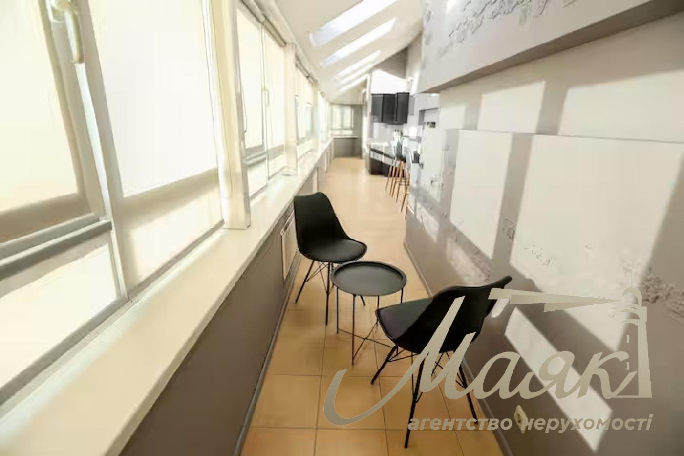 Office premises for rent 105 m2, Solormen district, Klinicheskaya str.