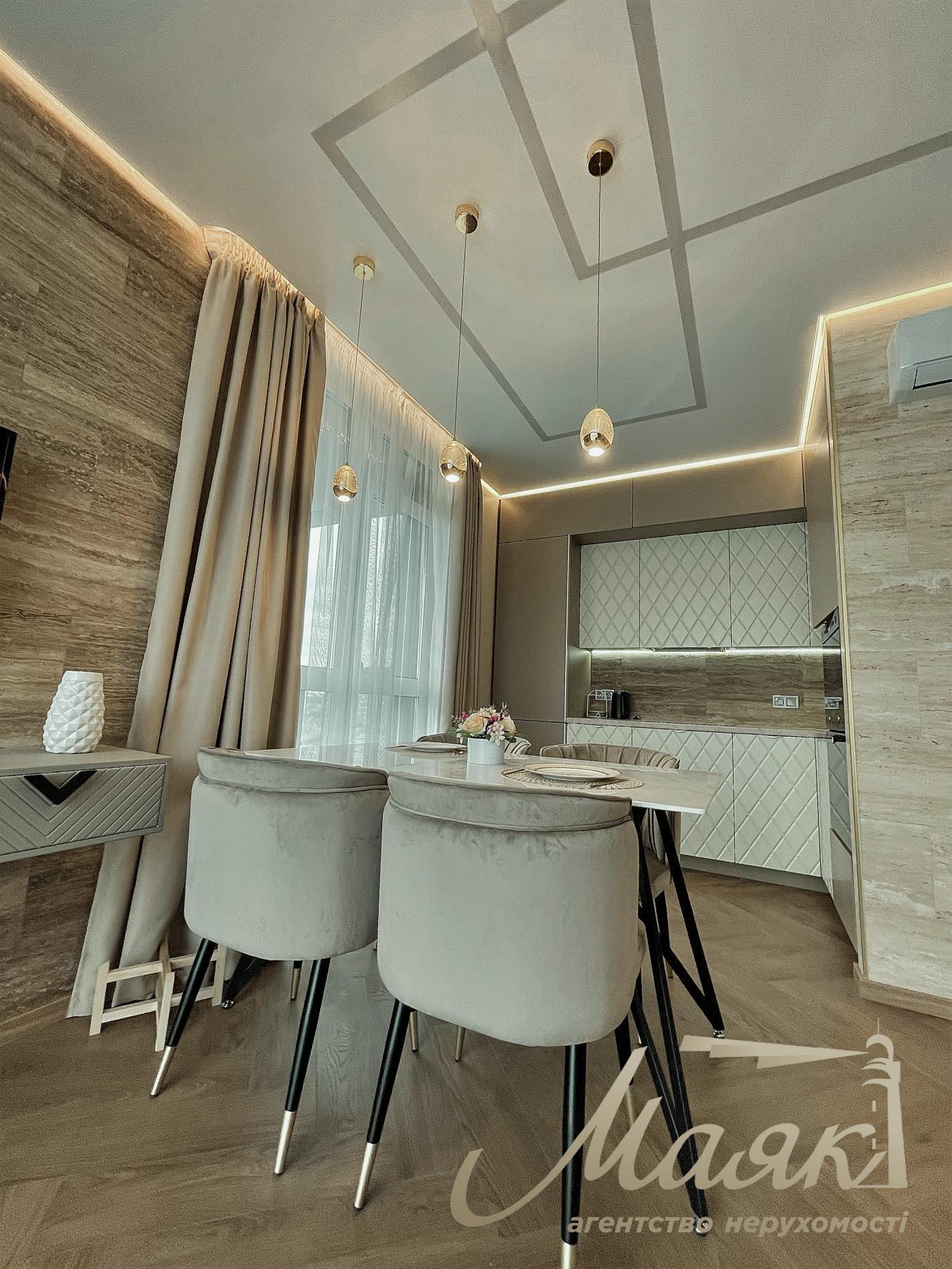 Аренда 3к квартира 86м2 Французский Квартал 2