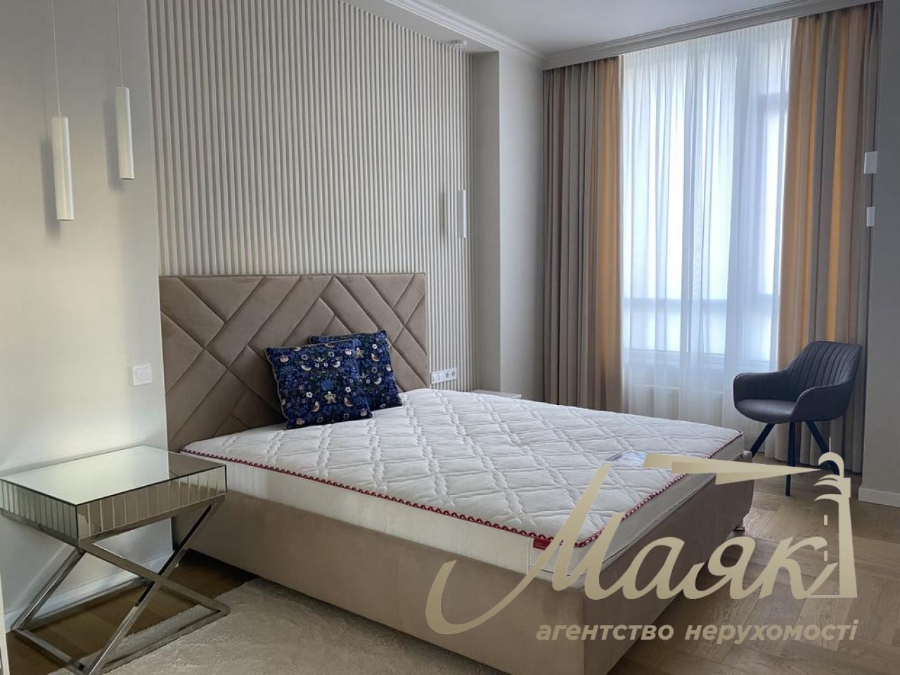 Продаж квартири з ремонтом у ЖК 38 Перлина вул.Жилянська 68